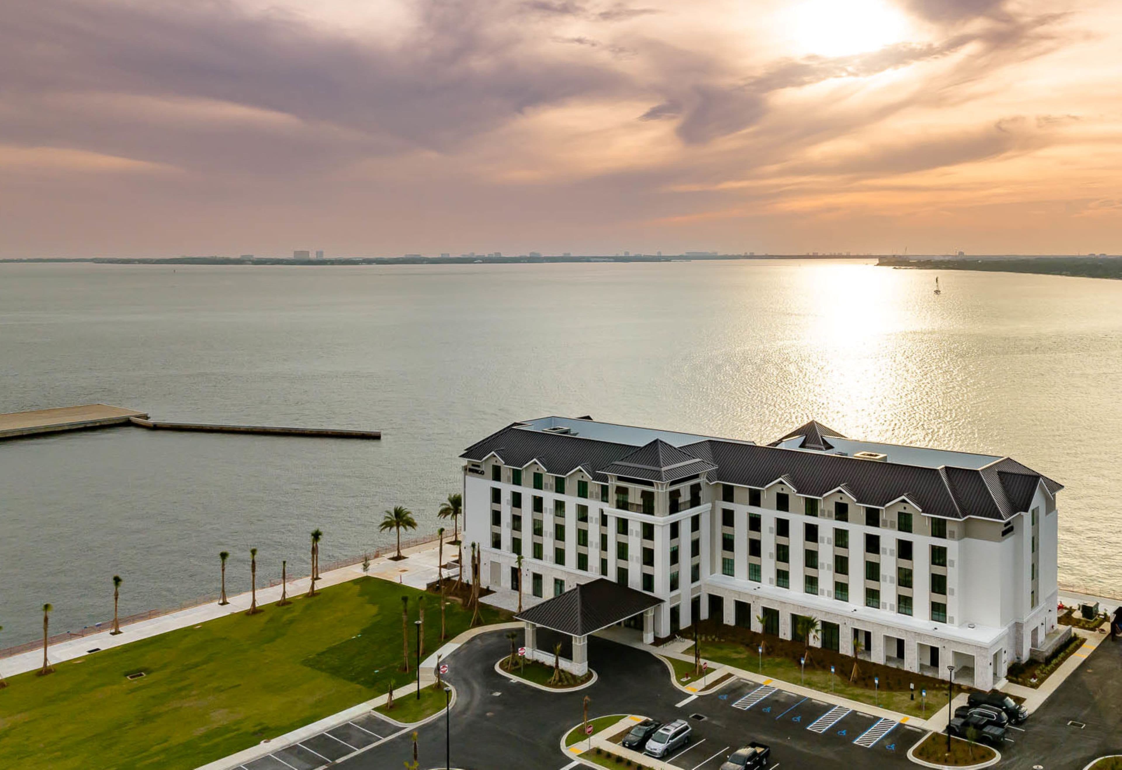 Hotel Indigo Panama City Marina - Image 1