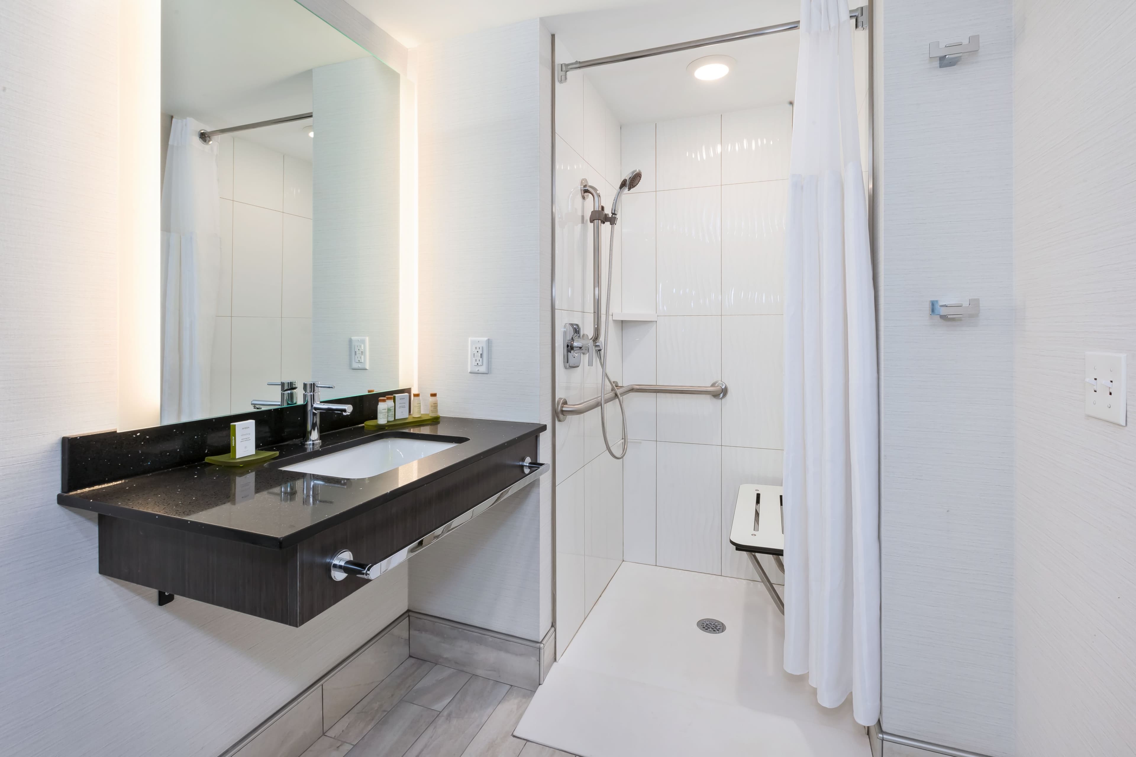 Hotel Indigo Rochester – Mayo Clinic Area — 20