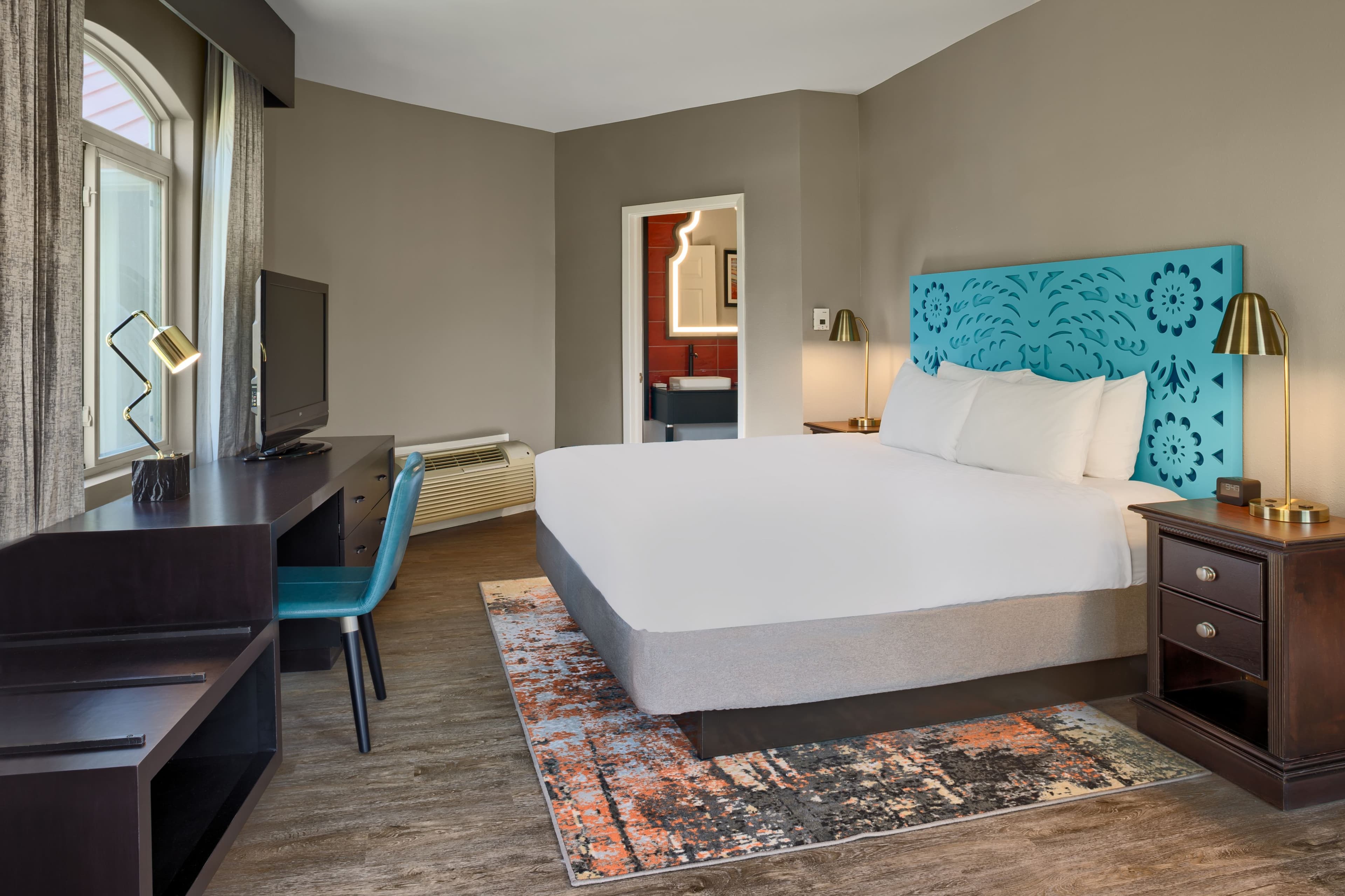 Hotel Indigo San Antonio-Riverwalk — 52