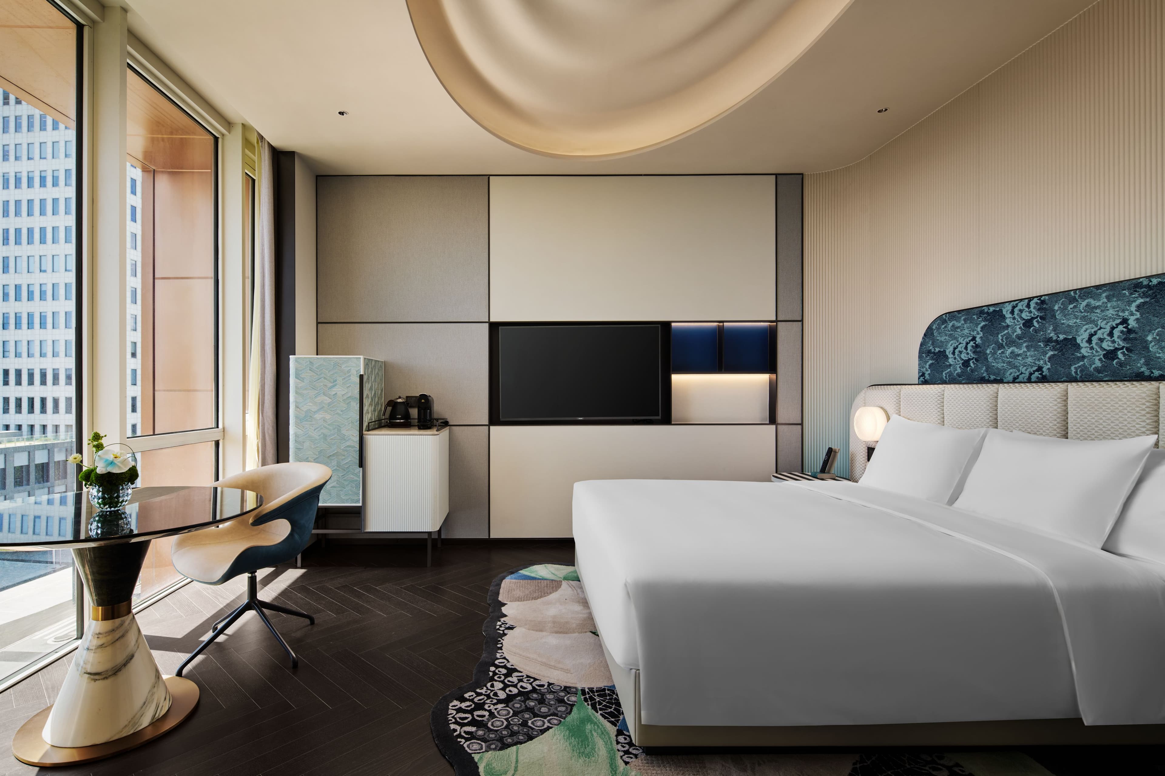 Hotel Indigo Shanghai Harbour City - Image 3
