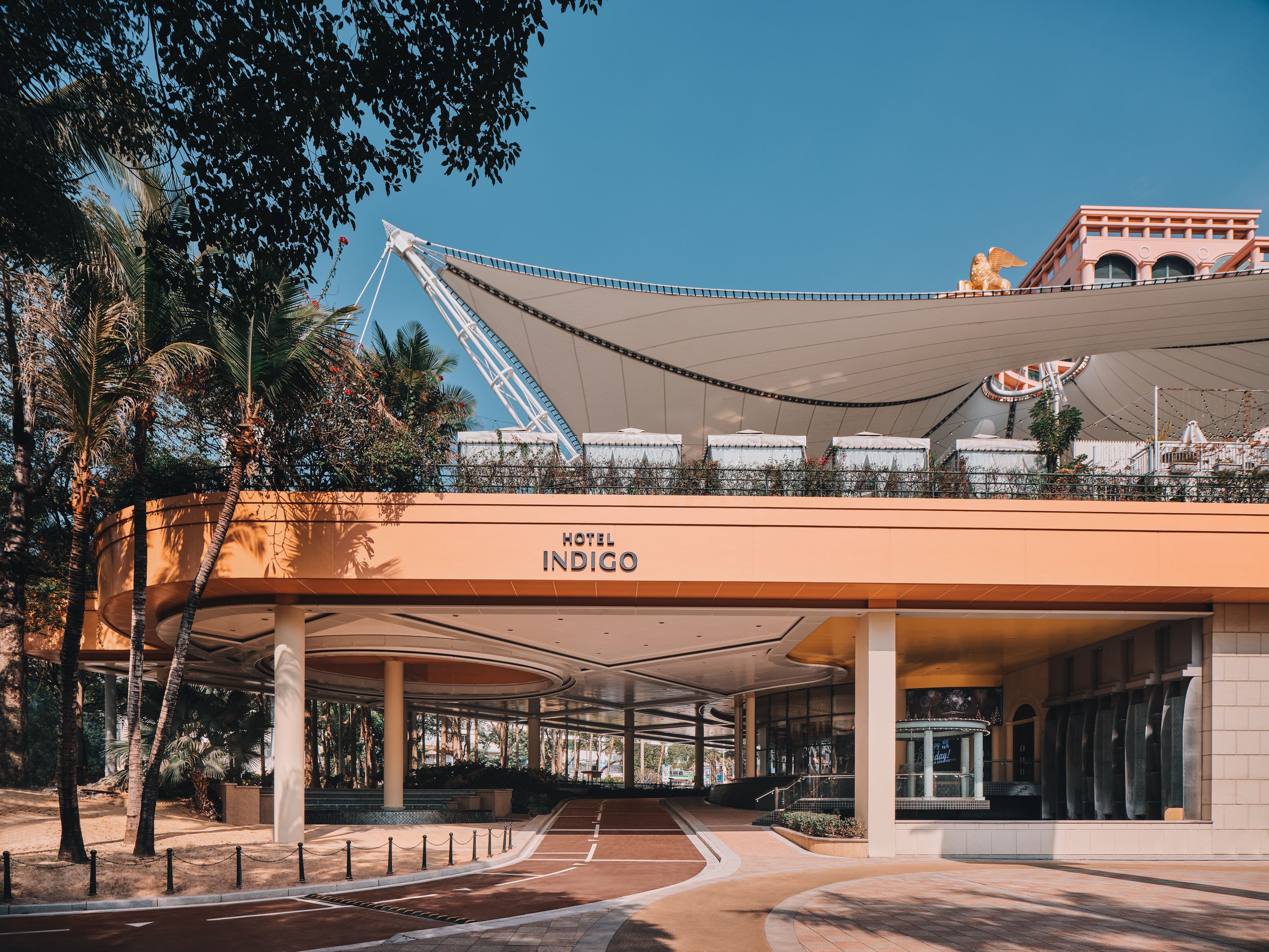 Hotel Indigo Shenzhen Overseas Chinese Town - Image 1