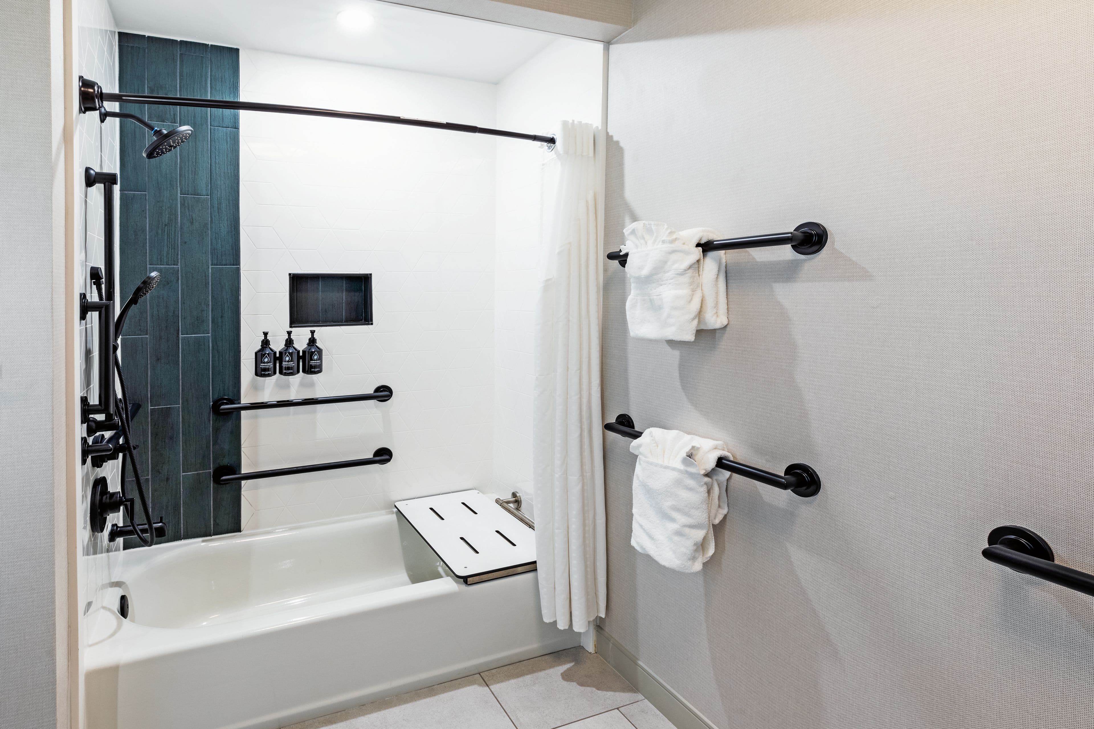 Hotel Indigo Spring – Woodlands Area — 16