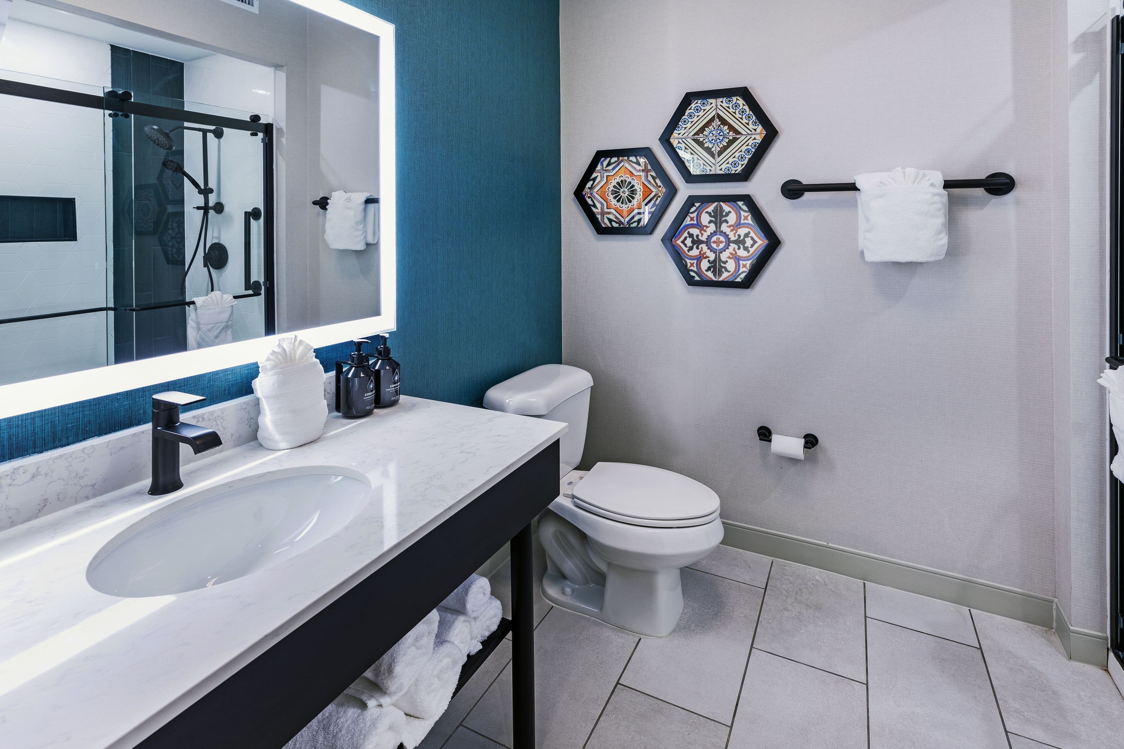 Hotel Indigo Spring – Woodlands Area - Image 4