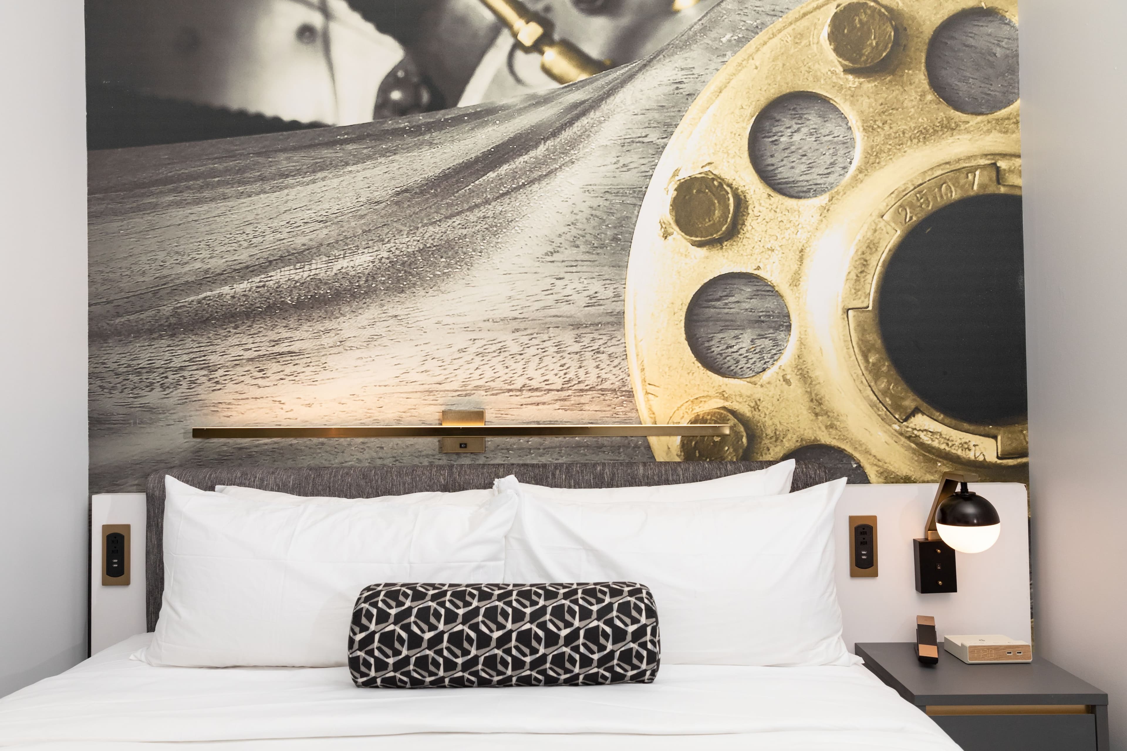 Hotel Indigo St. Louis - Downtown — 6
