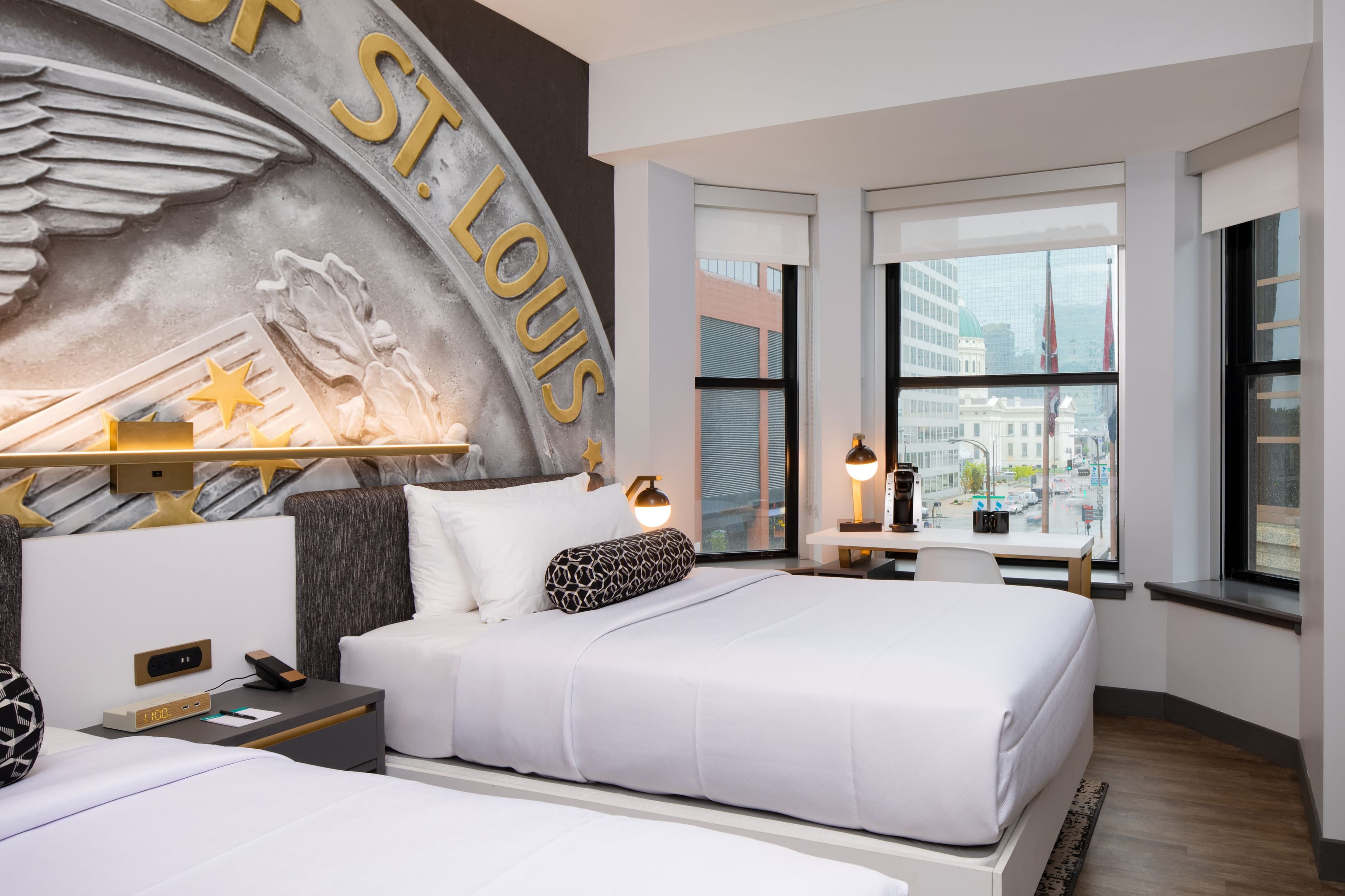 Hotel Indigo St. Louis - Downtown — 11