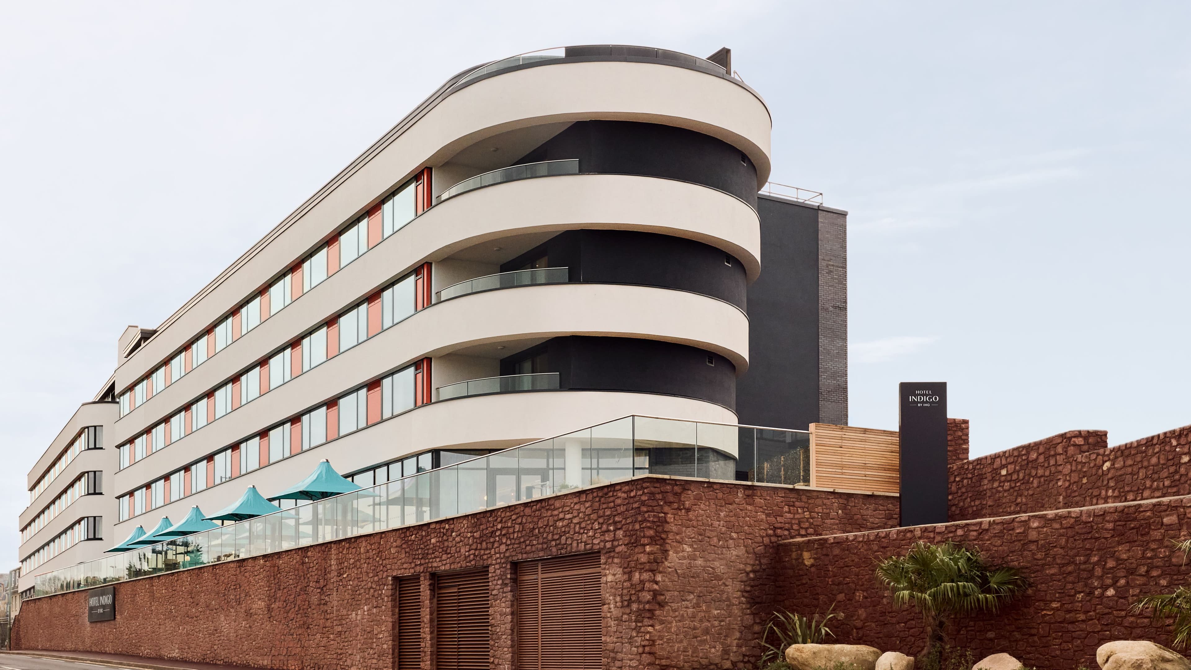 Hotel Indigo Torquay - Image 1