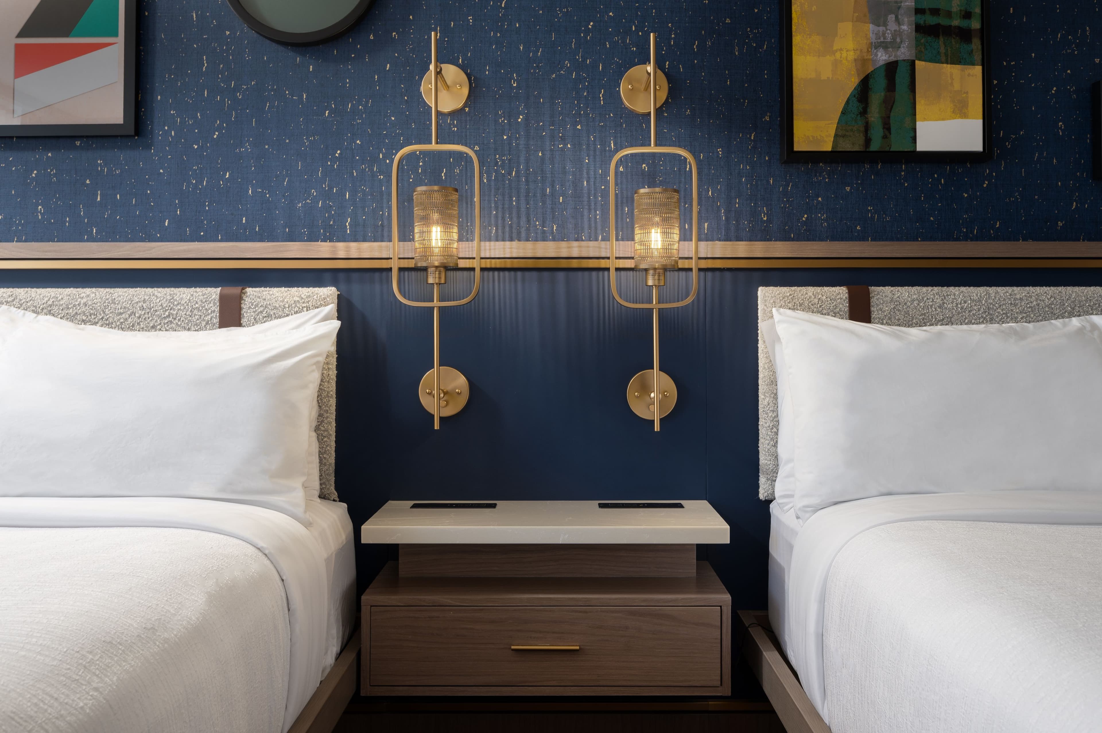 Hotel Indigo Detroit North - Troy — 11
