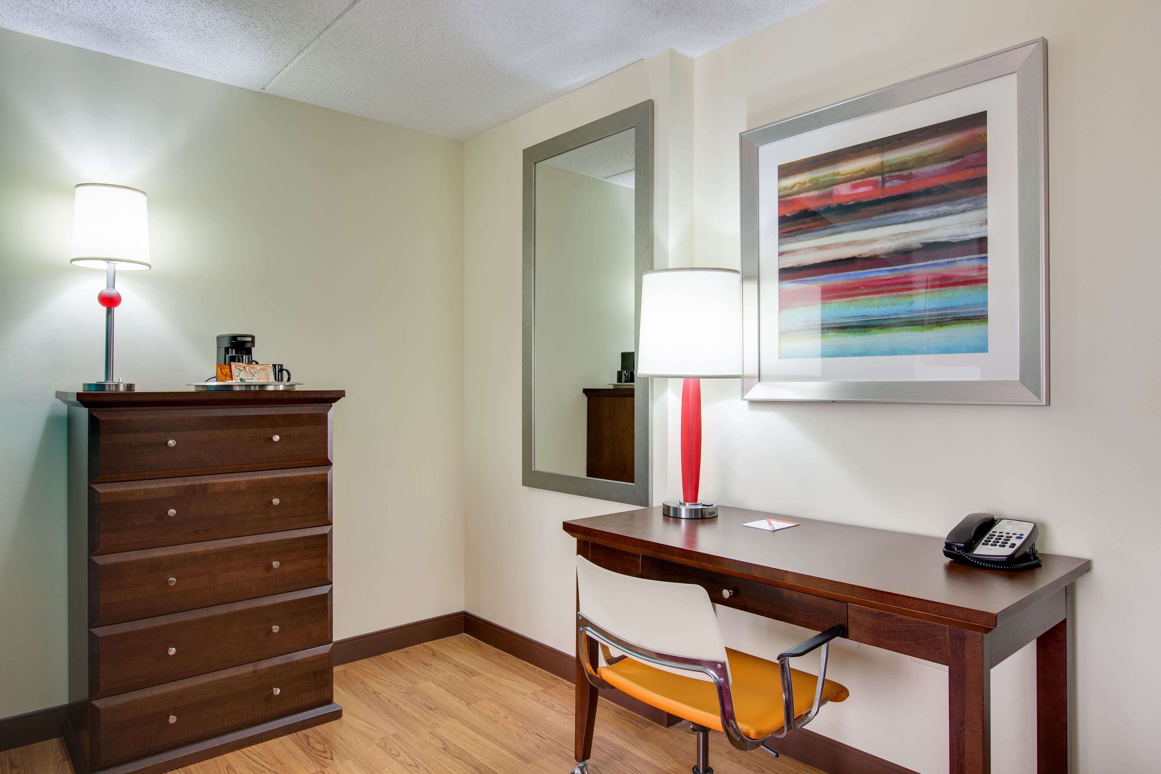 1 King Bed Standard - Image 3