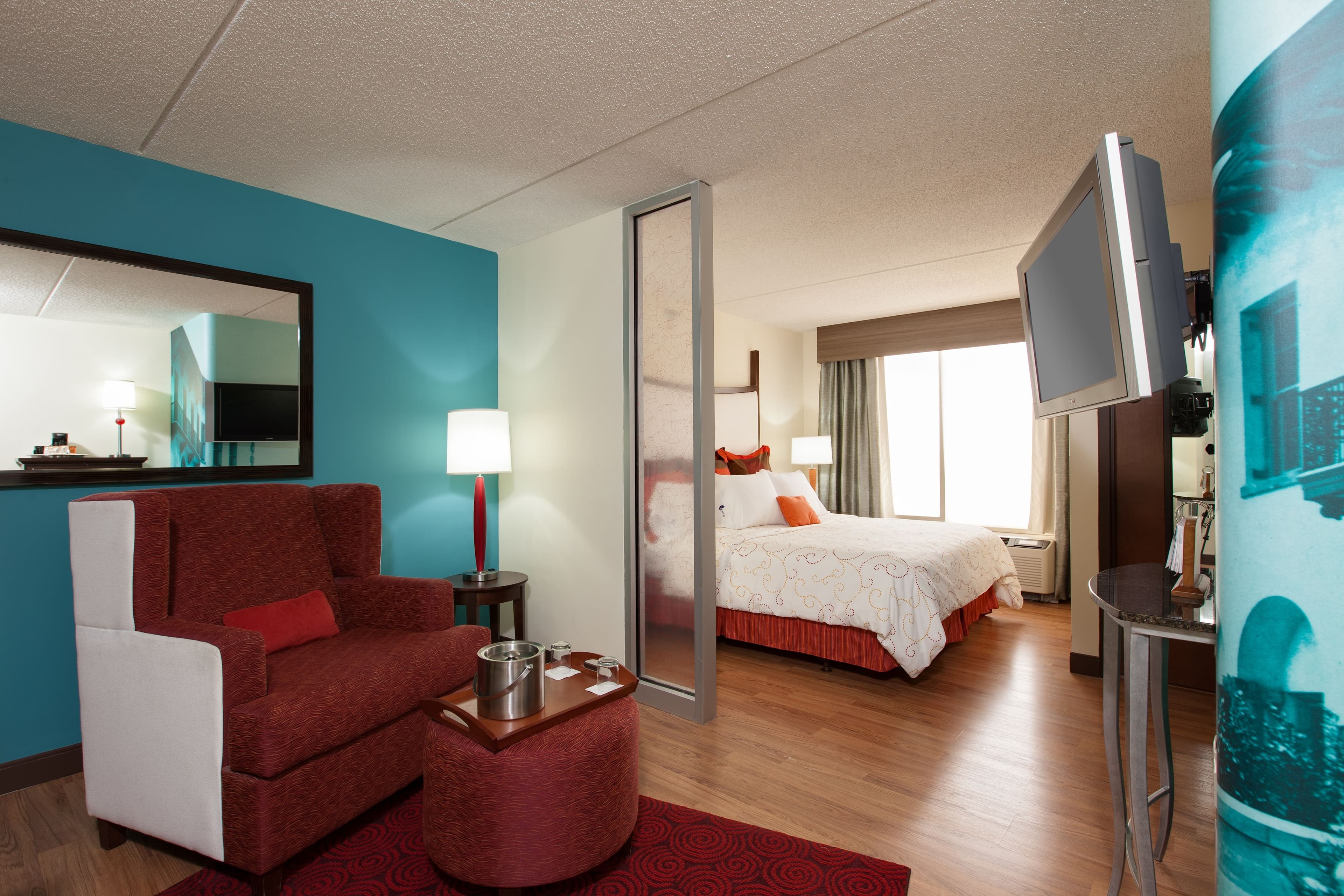 1 King Bed Standard - Image 1