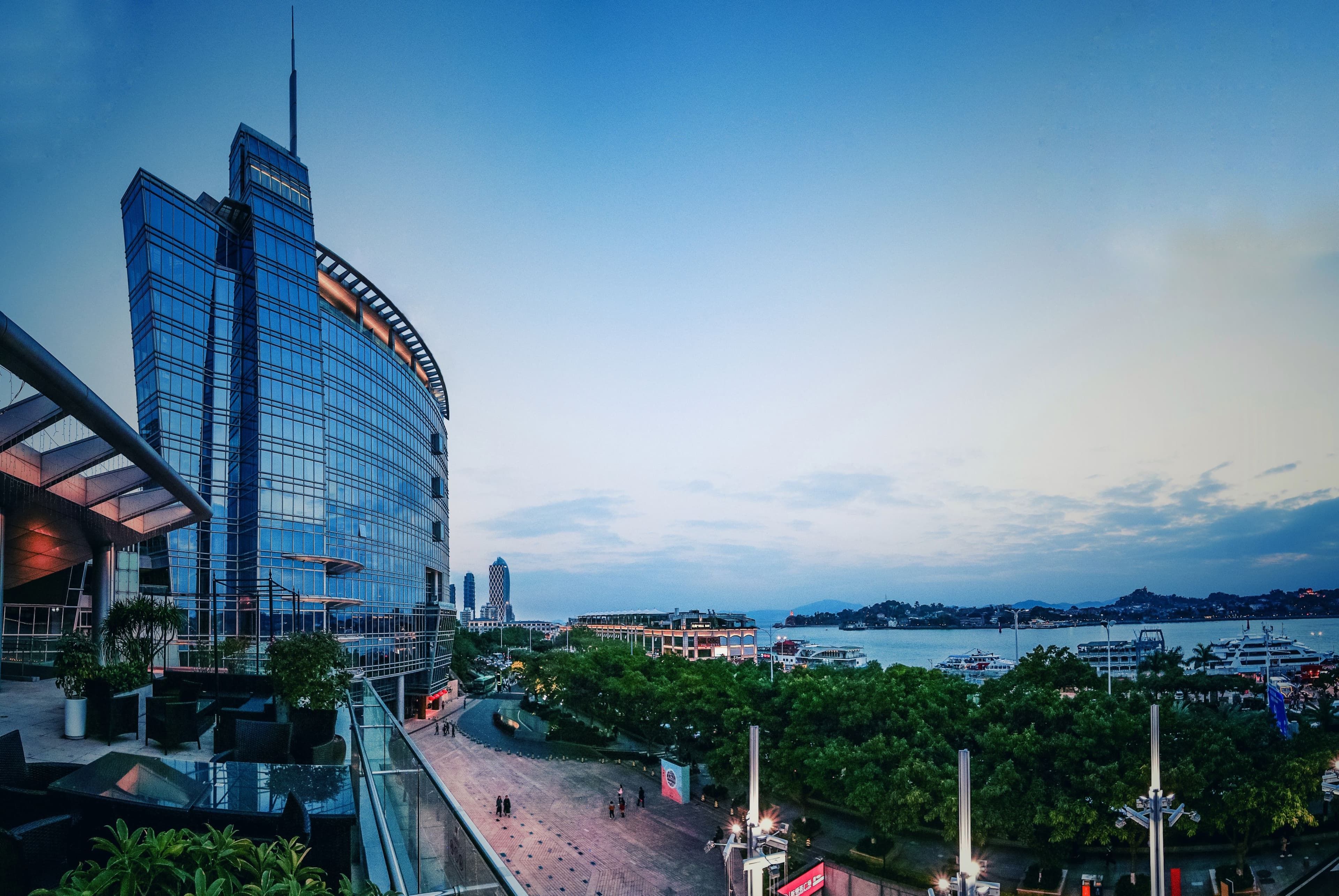 Hotel Indigo Xiamen Harbour - Image 1