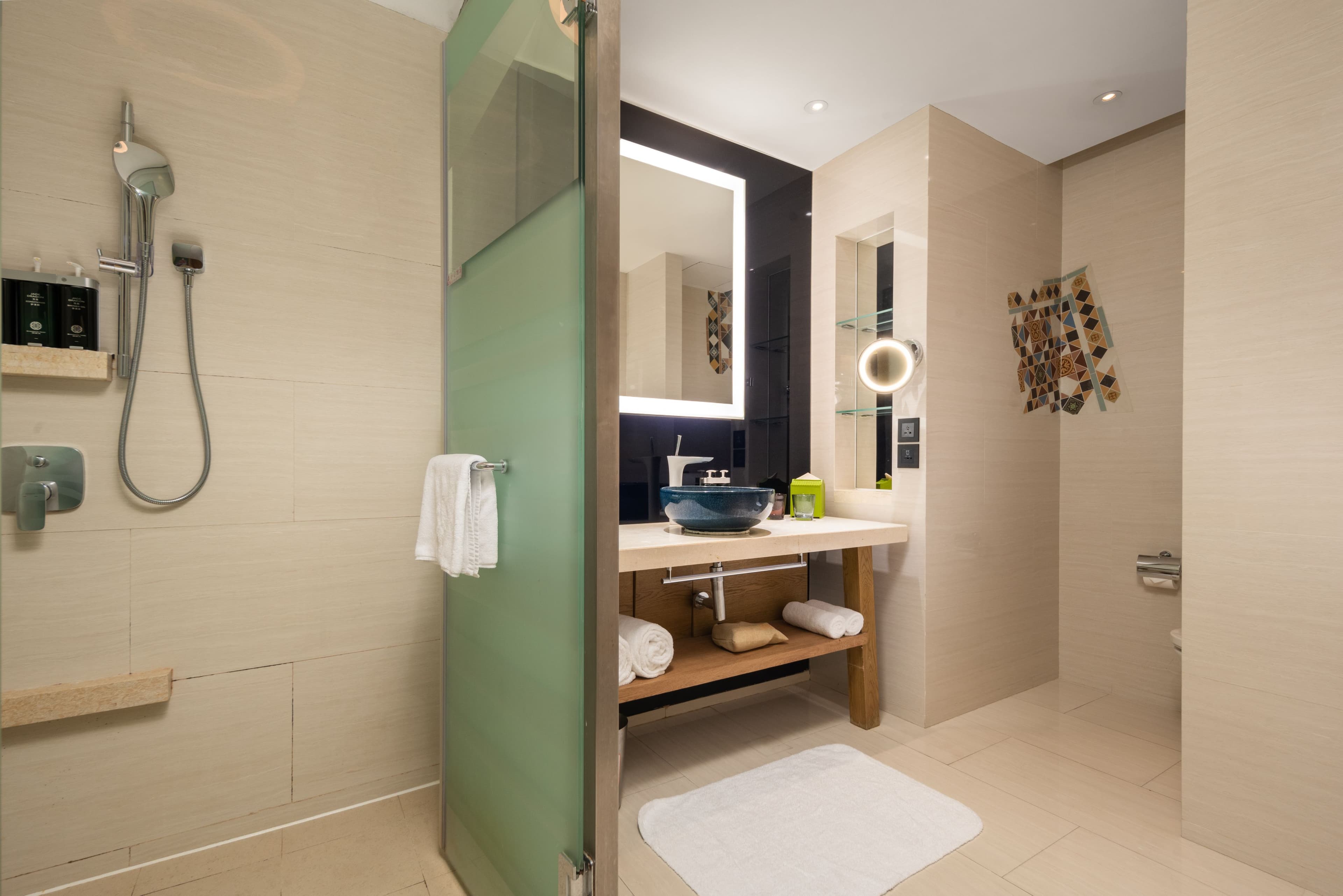 Standard Room - Image 6
