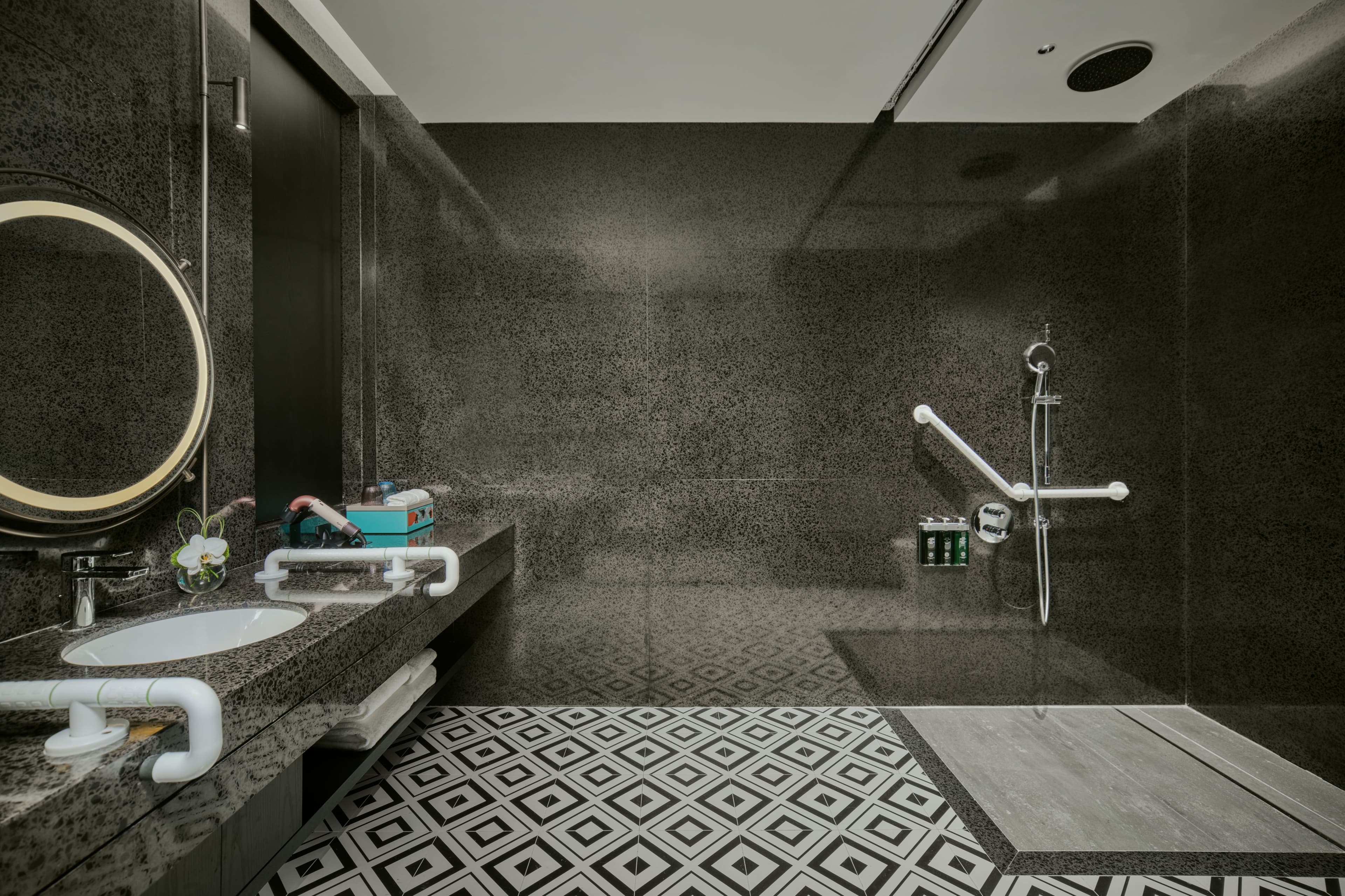 Hotel Indigo Zhuhai Xiangzhou - Image 4