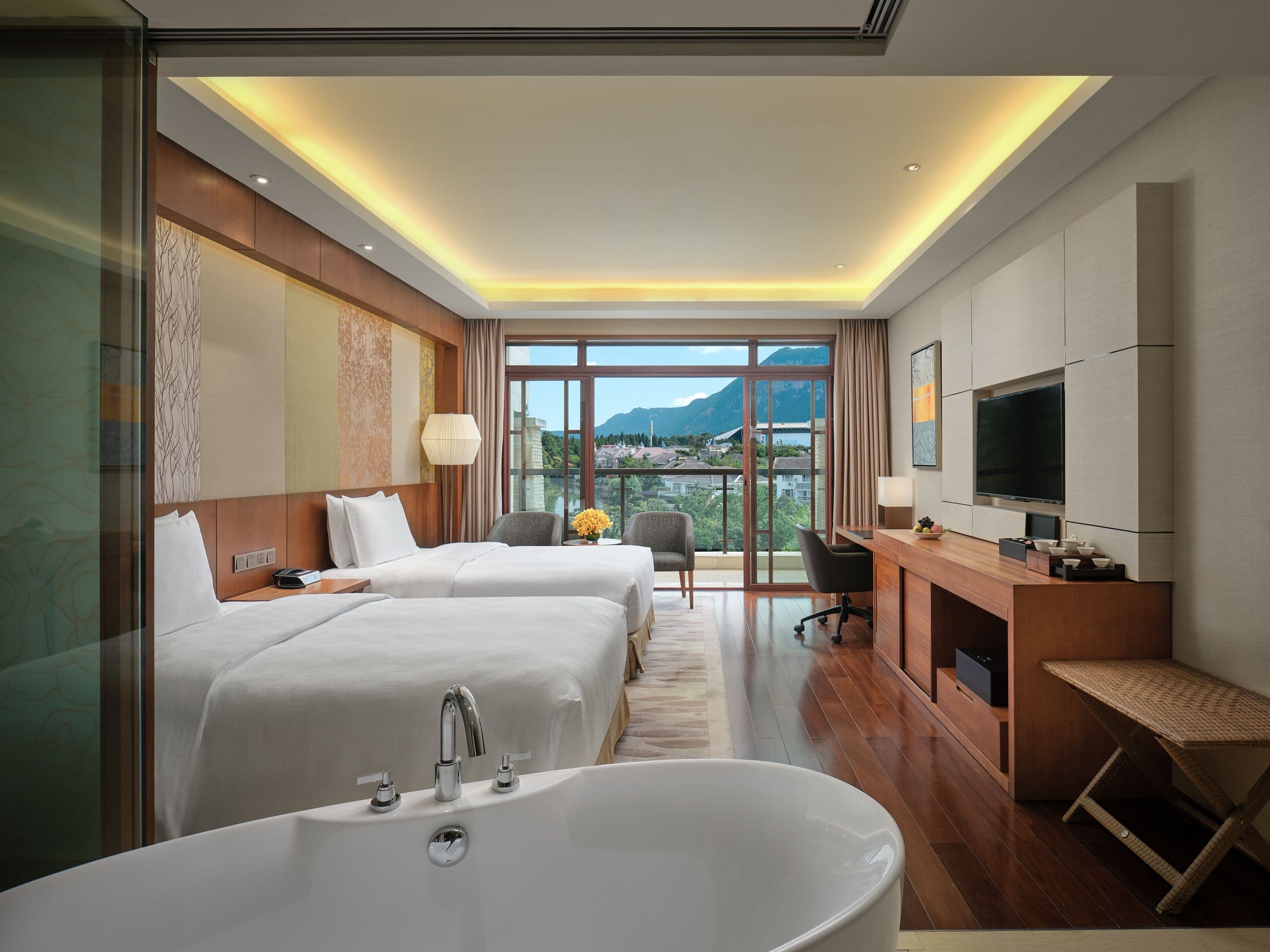 HUALUXE Kunming — 7