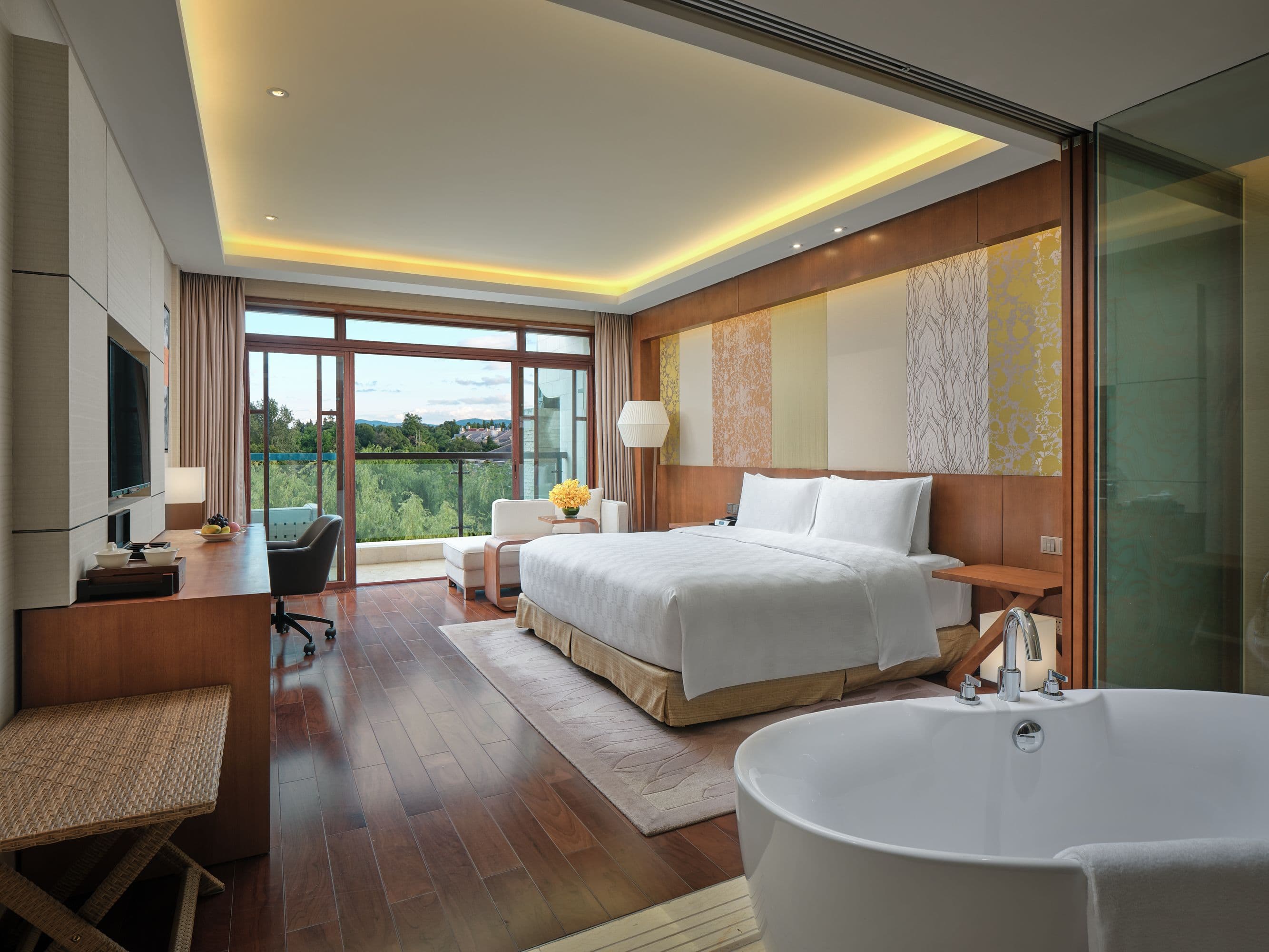 HUALUXE Kunming - Image 2