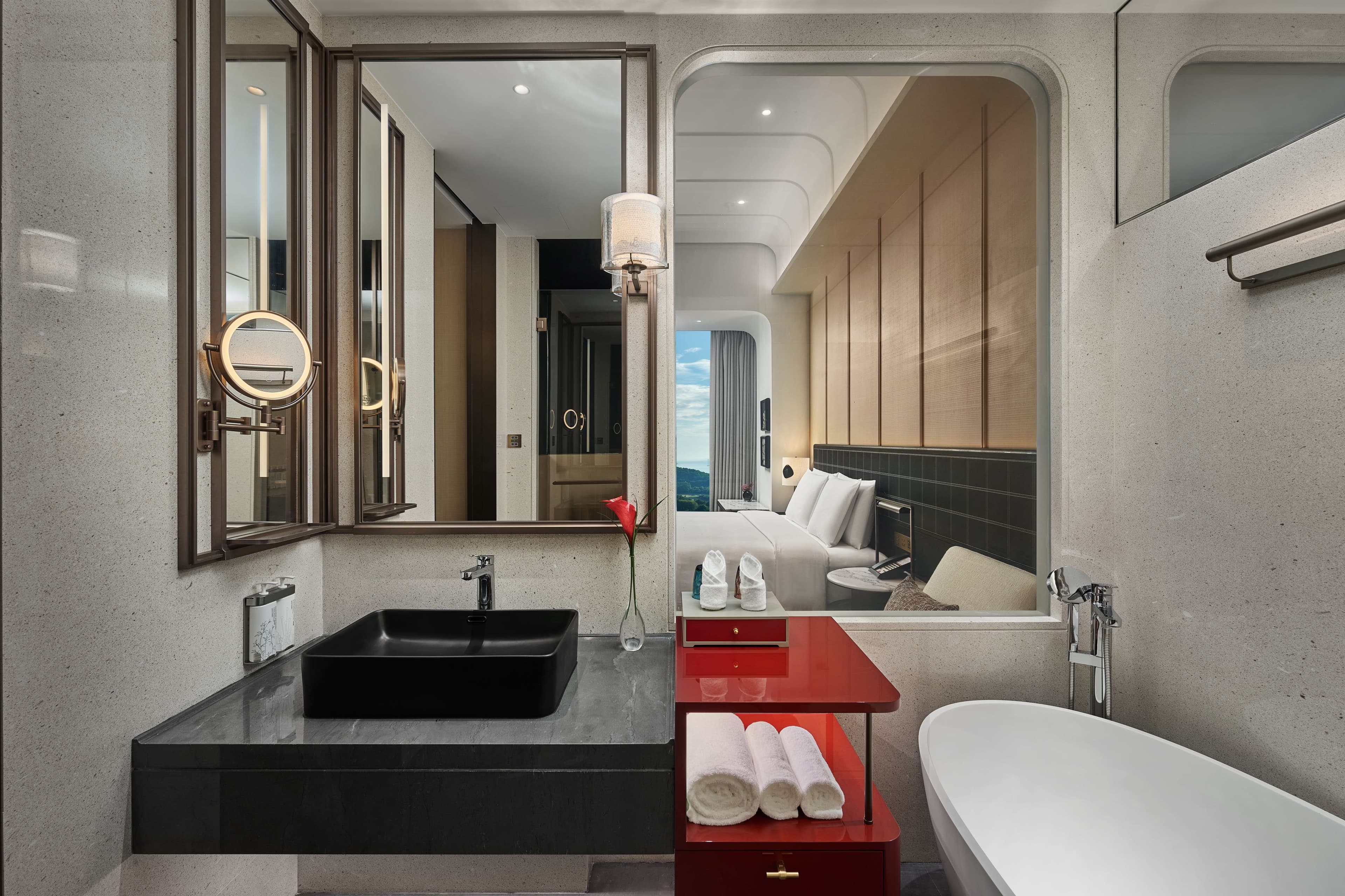 HUALUXE Shenzhen Bao'an — 25