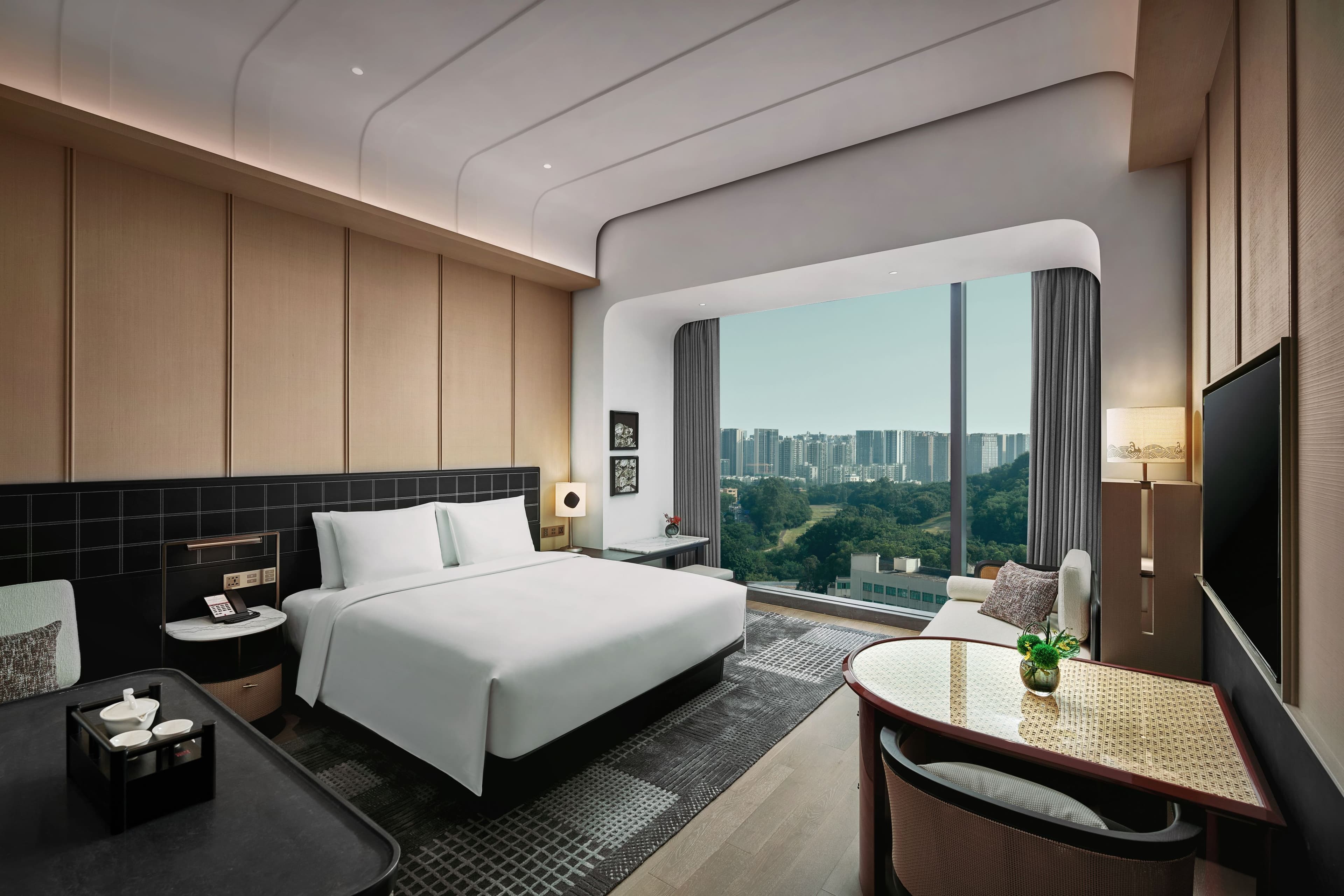 1 King Standard - Image 1