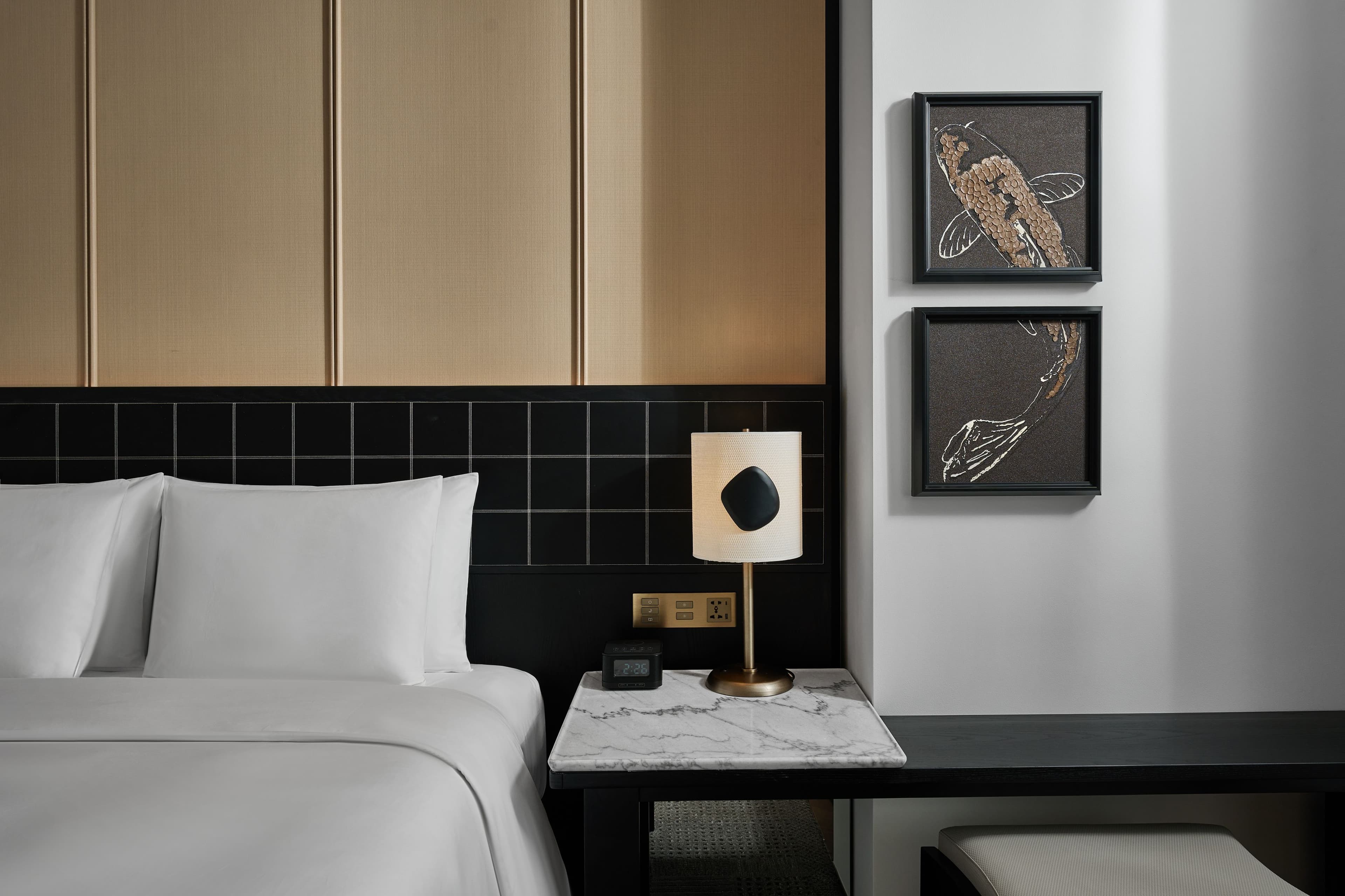 1 King Standard - Image 4