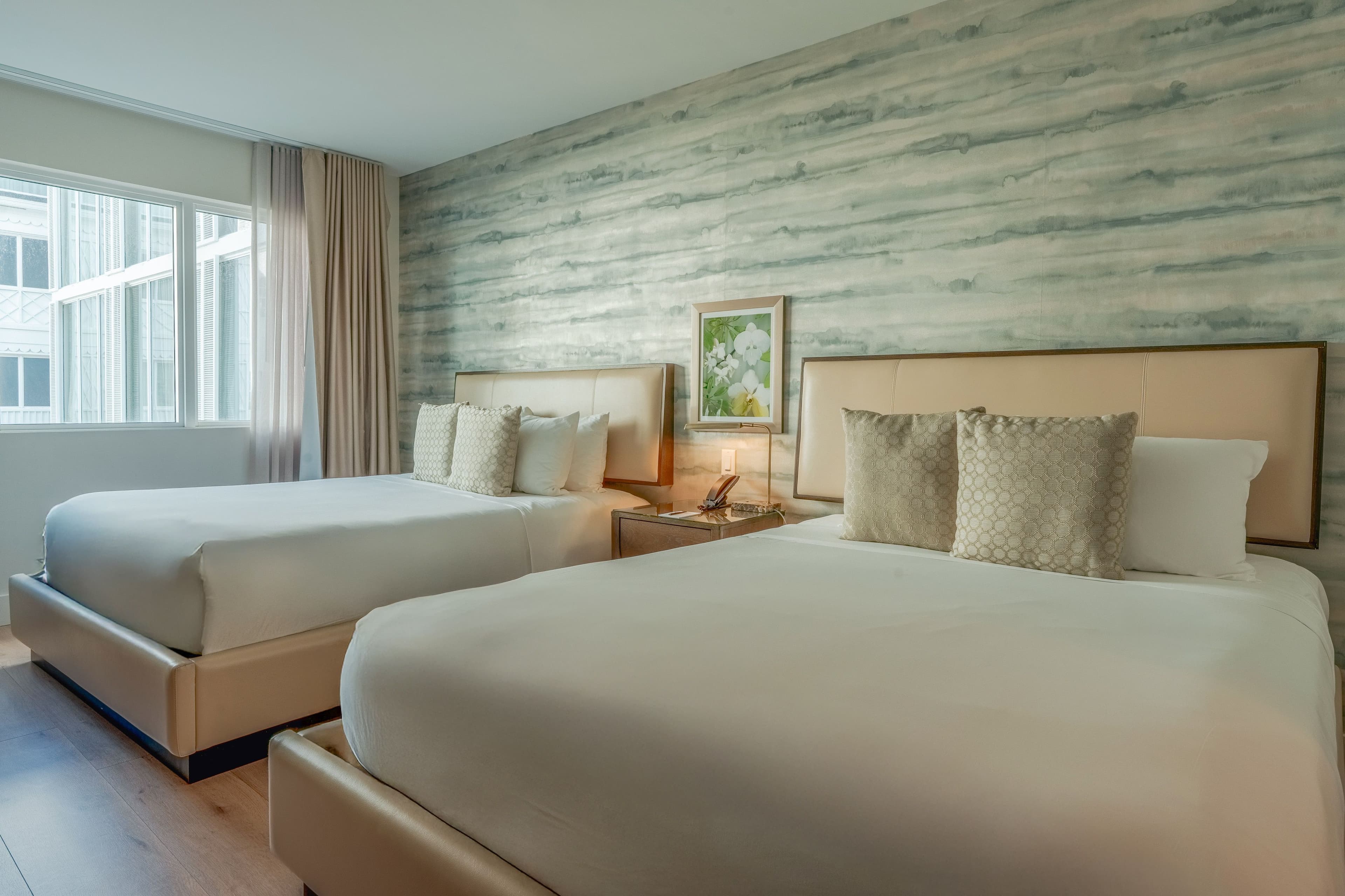 Iberostar Waves Miami Beach — 19