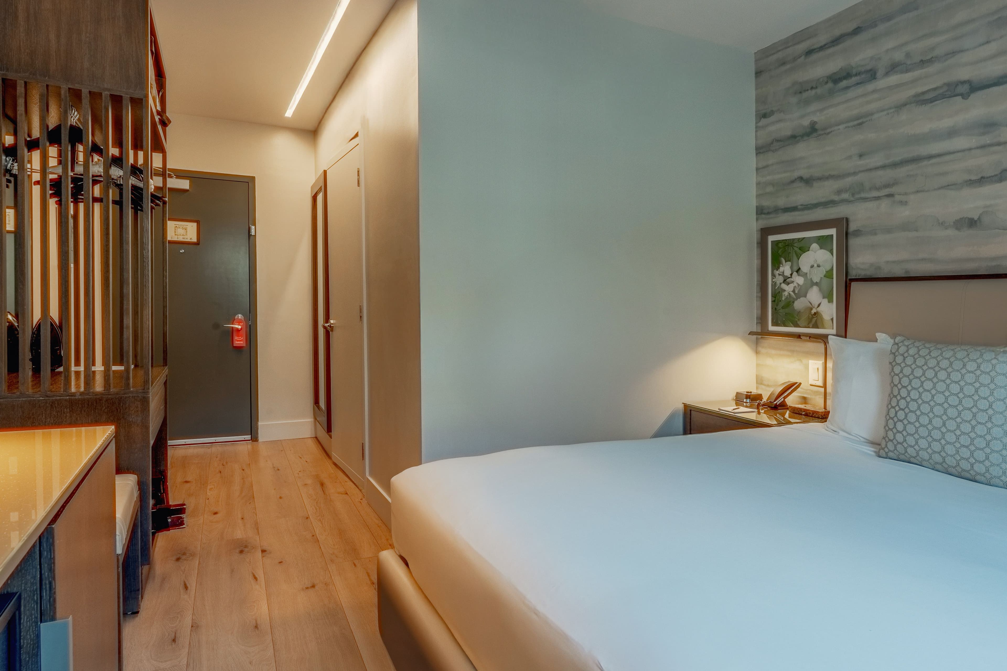 Iberostar Waves Miami Beach — 16