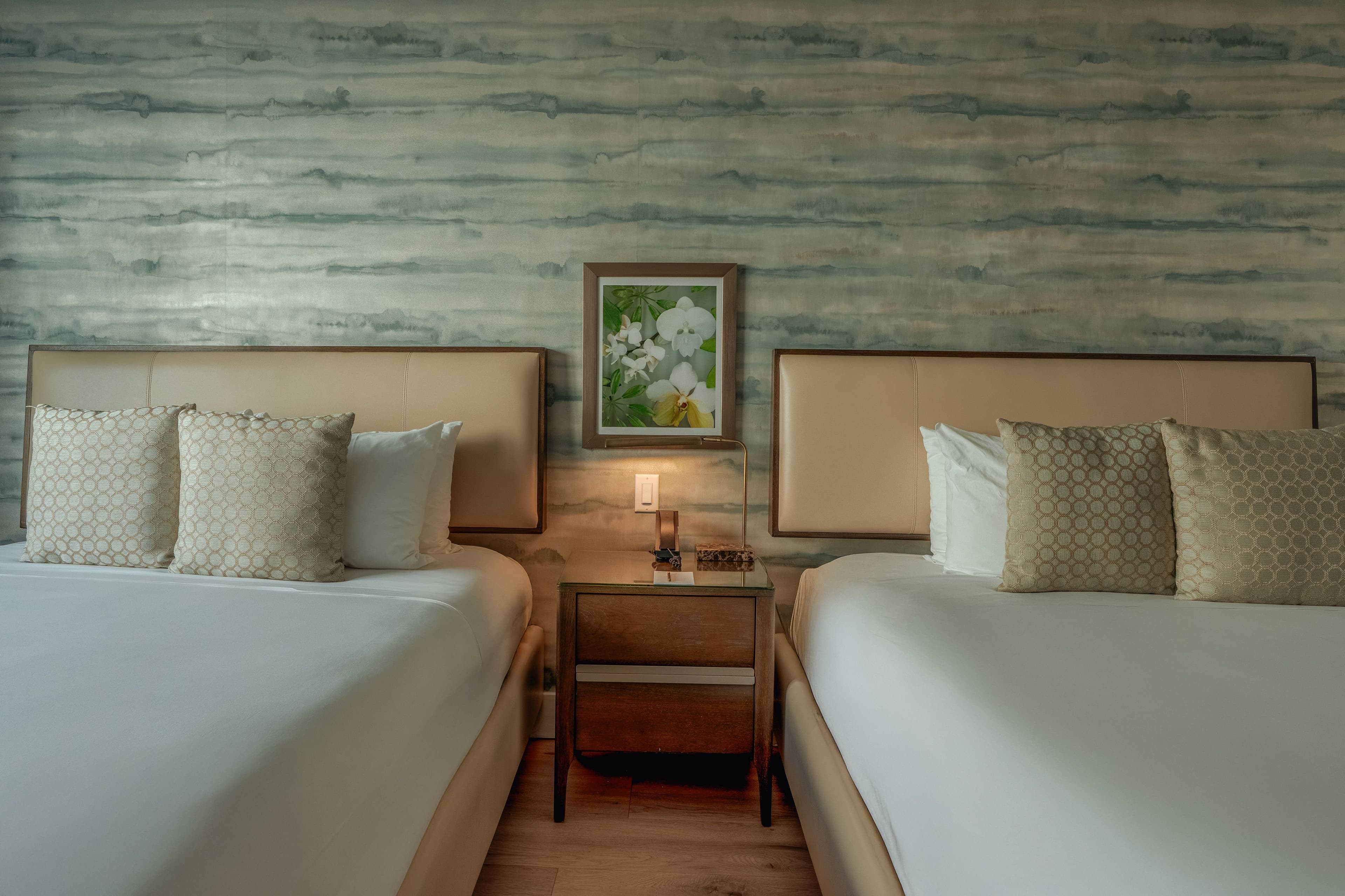 Iberostar Waves Miami Beach — 20