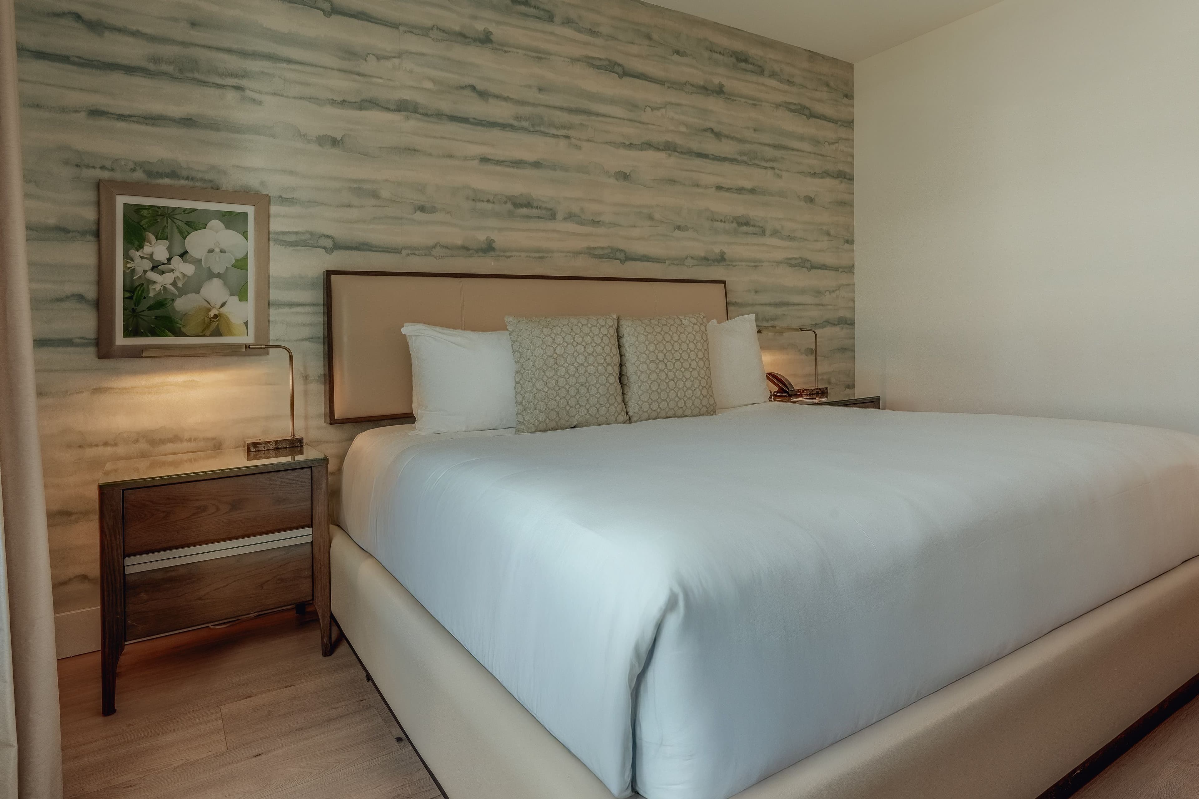 Iberostar Waves Miami Beach — 25