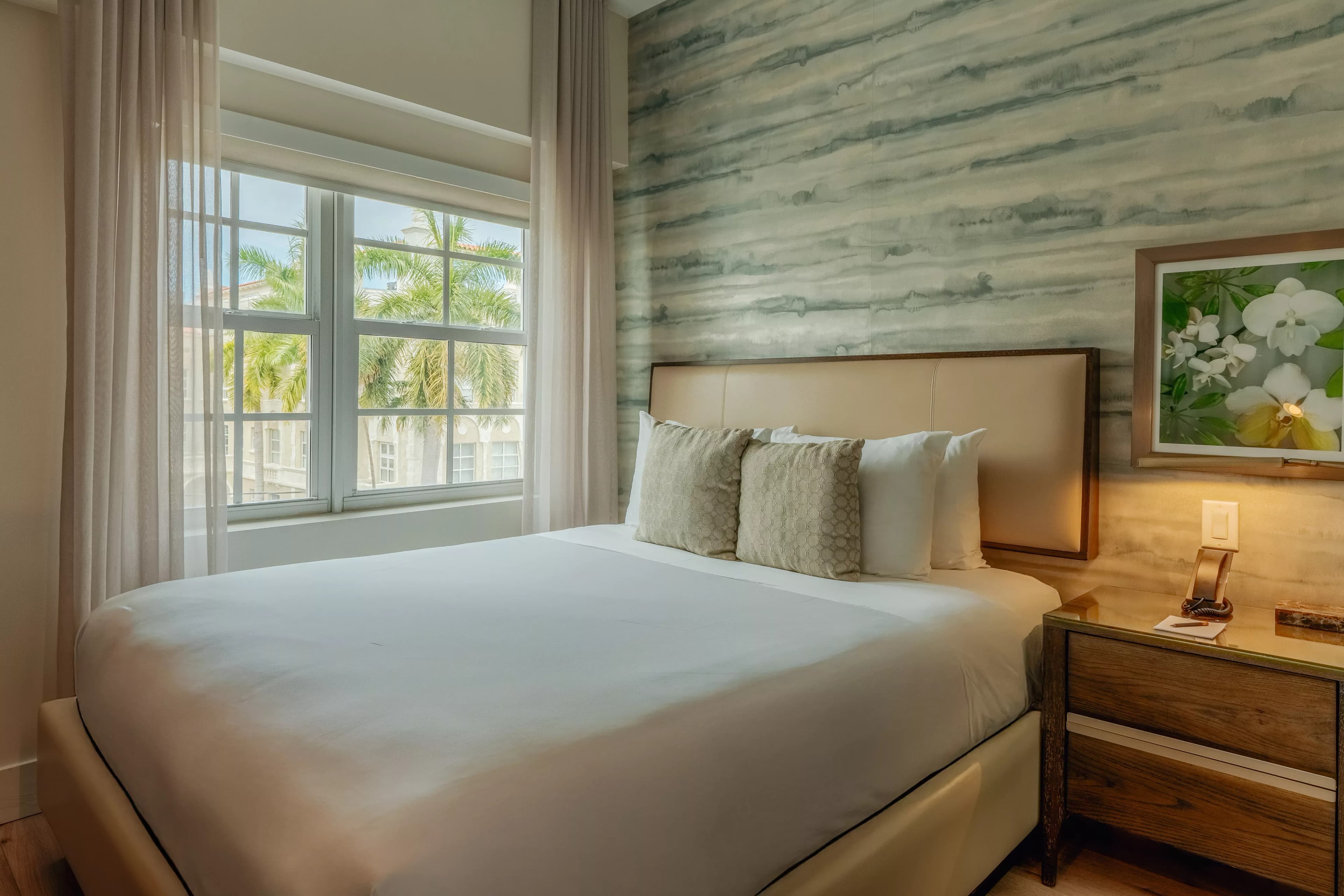 Iberostar Waves Miami Beach — 26
