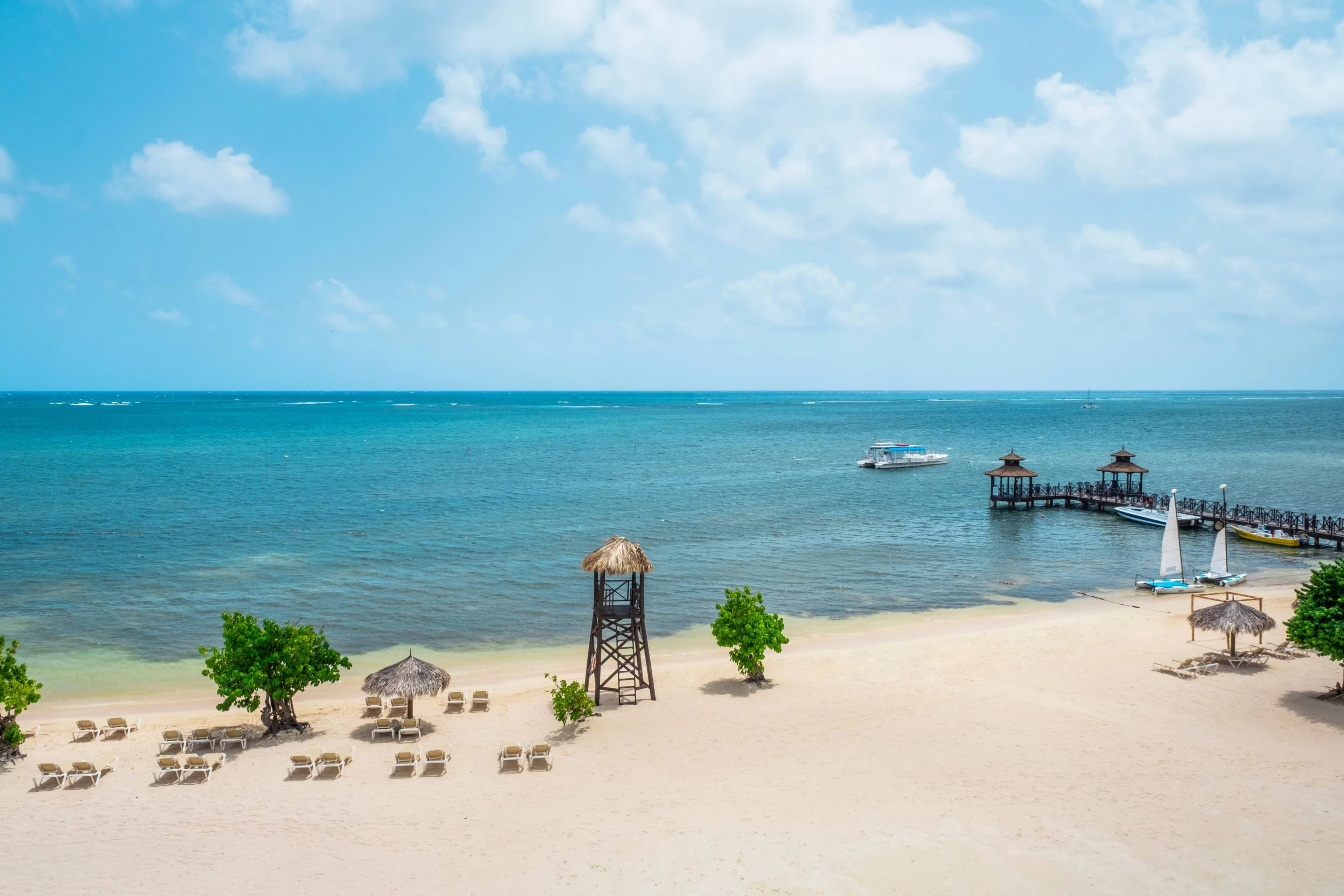 Iberostar Waves Rose Hall Beach — 17