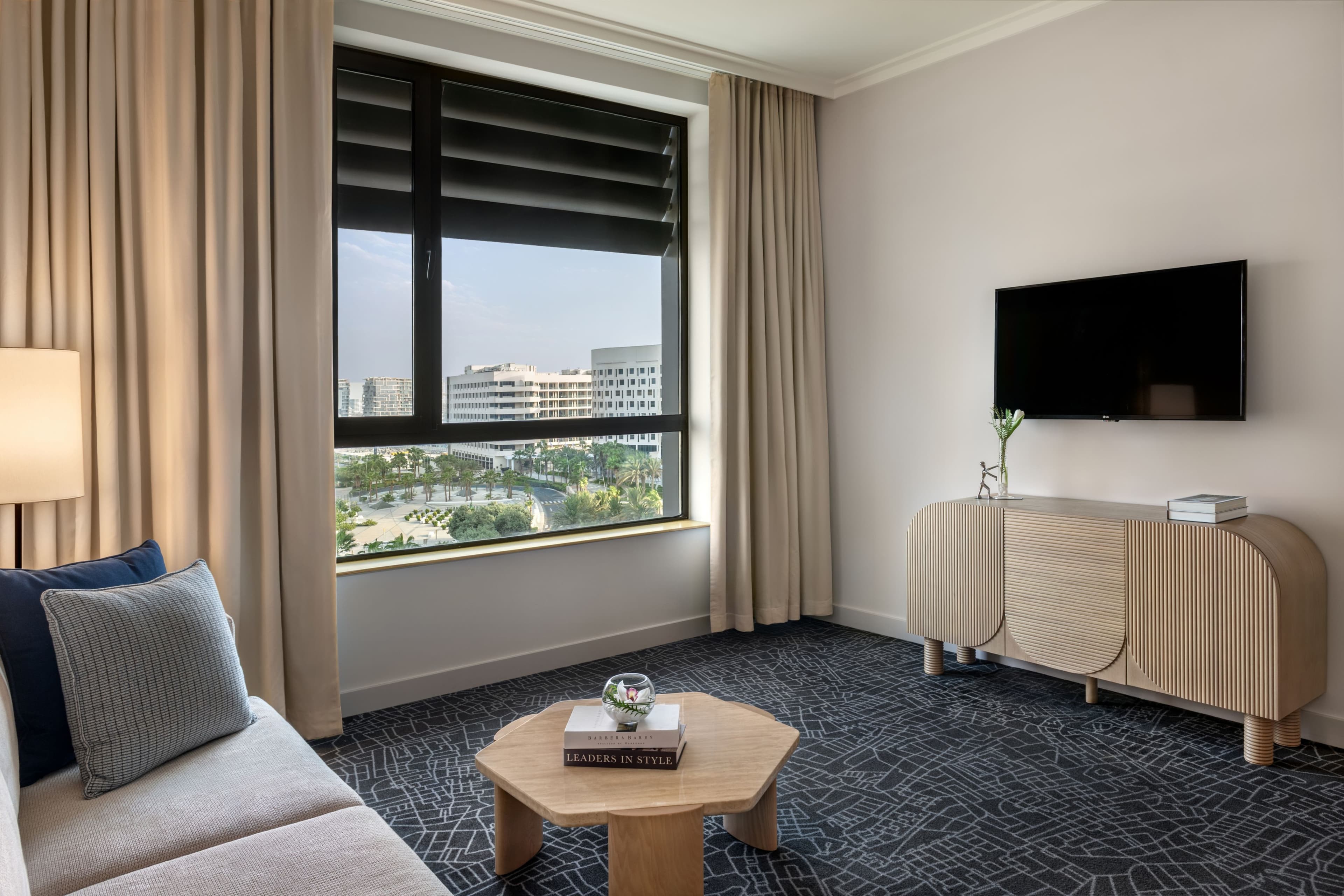 Independent (SPHC) Yas Plaza Bay — 30