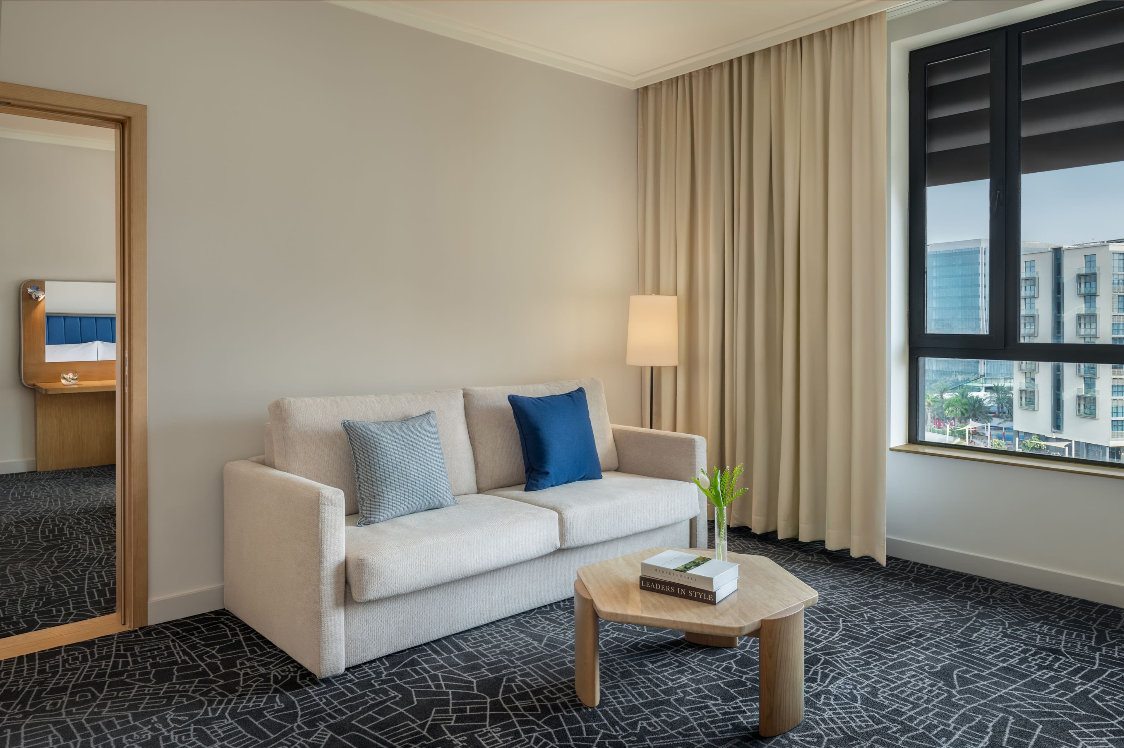 Independent (SPHC) Yas Plaza Bay — 46
