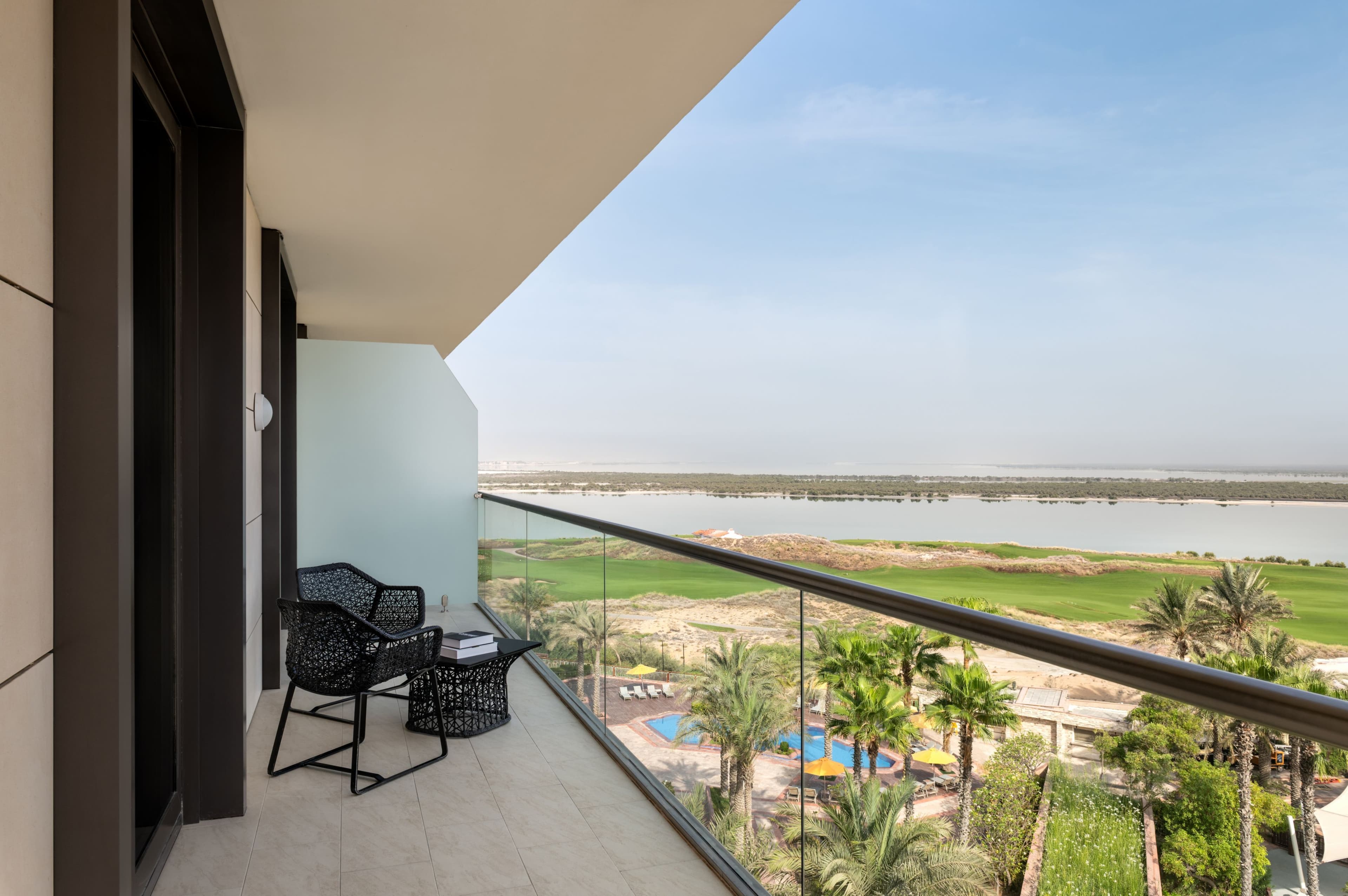 Independent (SPHC) Yas Plaza Bay — 14