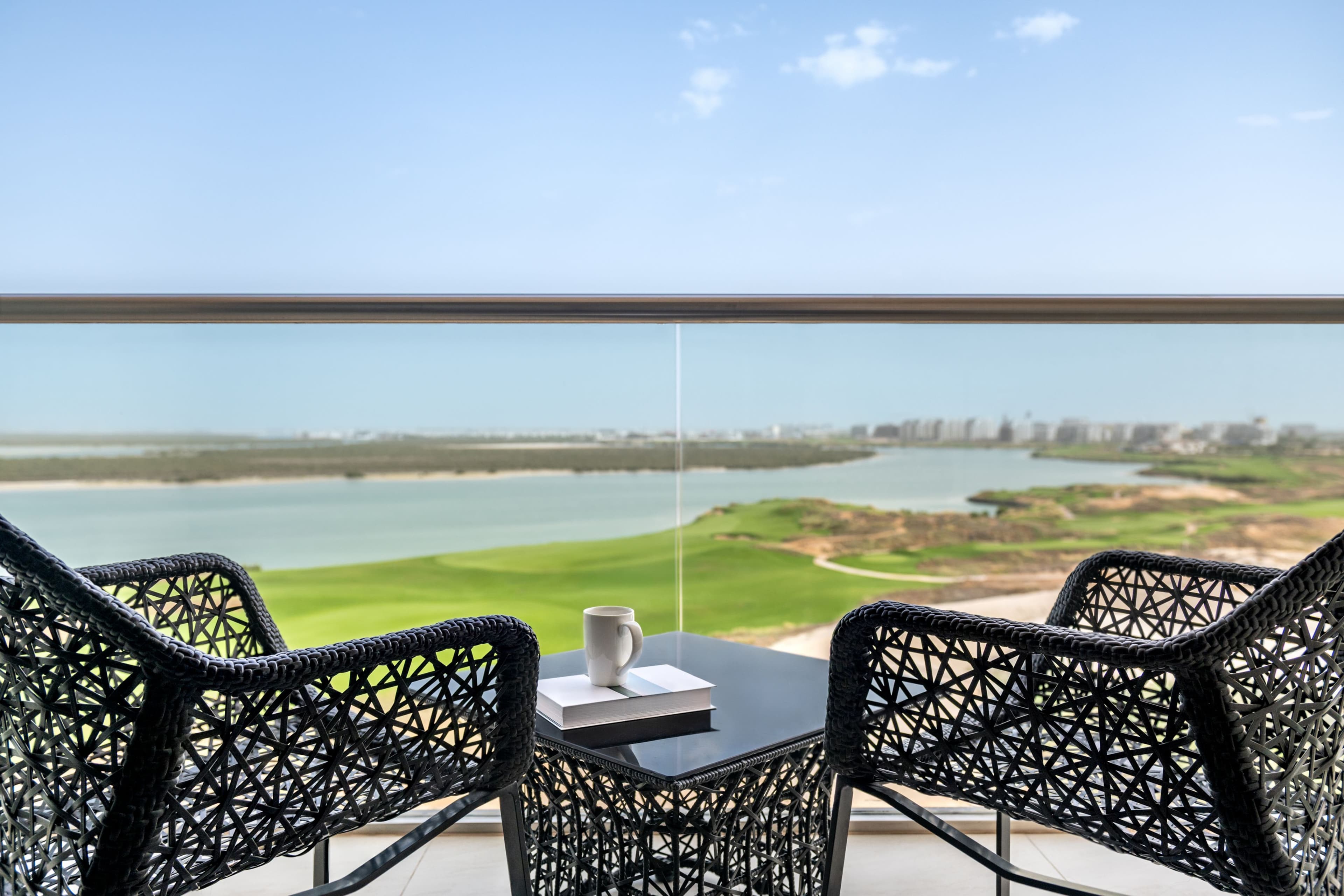 Independent (SPHC) Yas Plaza Bay — 11