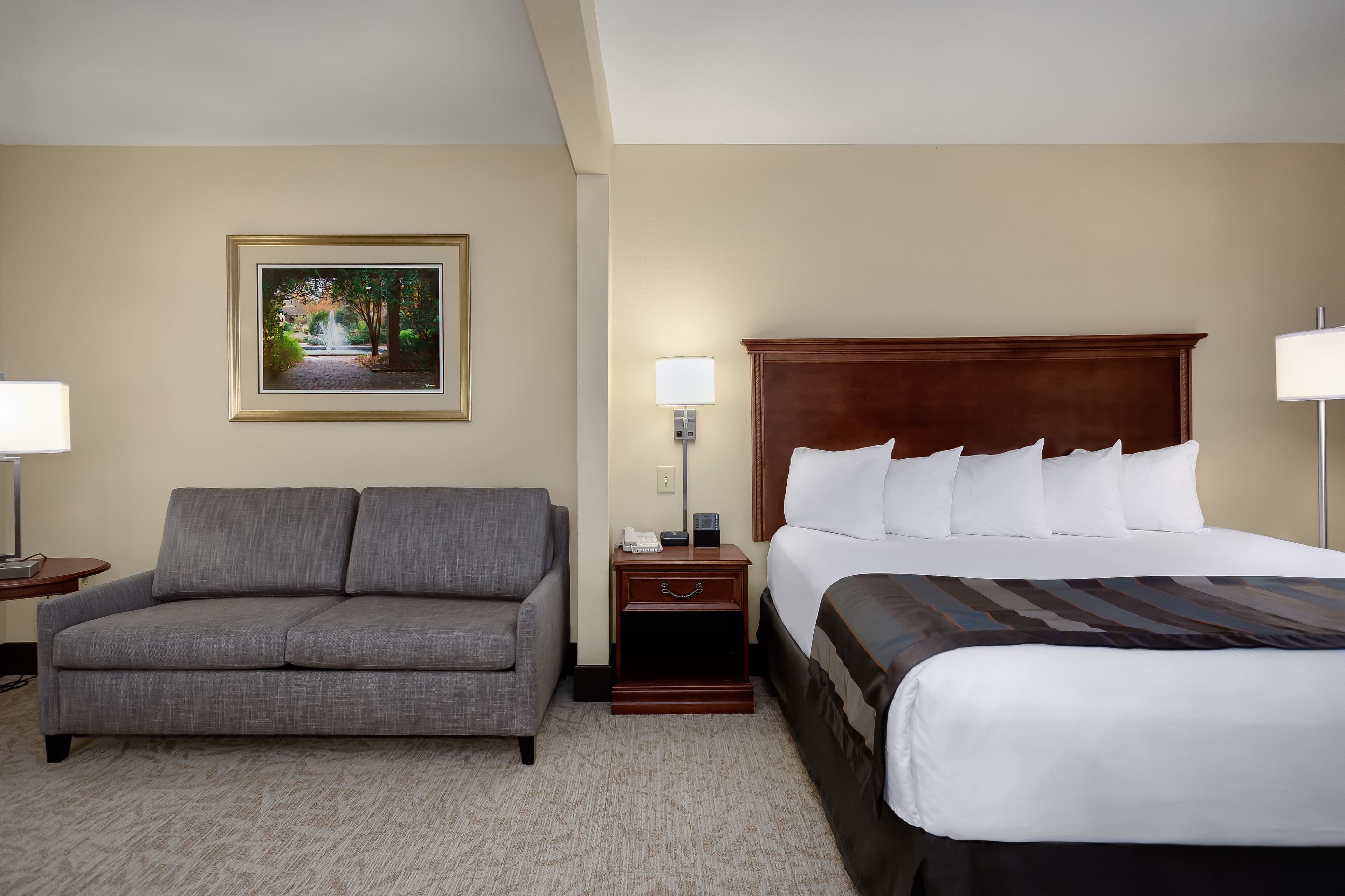 Independent (SPHC) Lexington Expo Hotel — 9