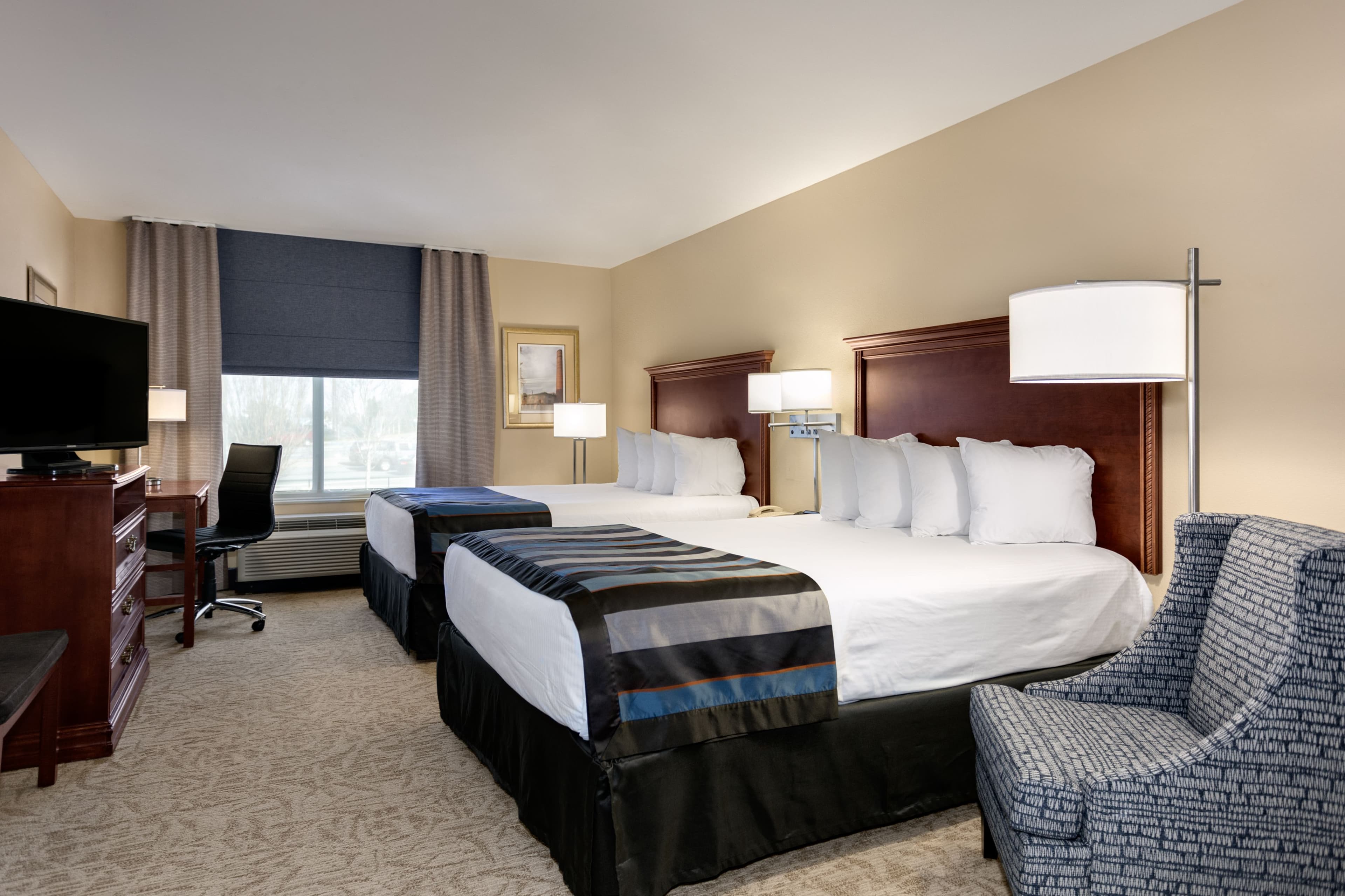 Independent (SPHC) Lexington Expo Hotel — 19