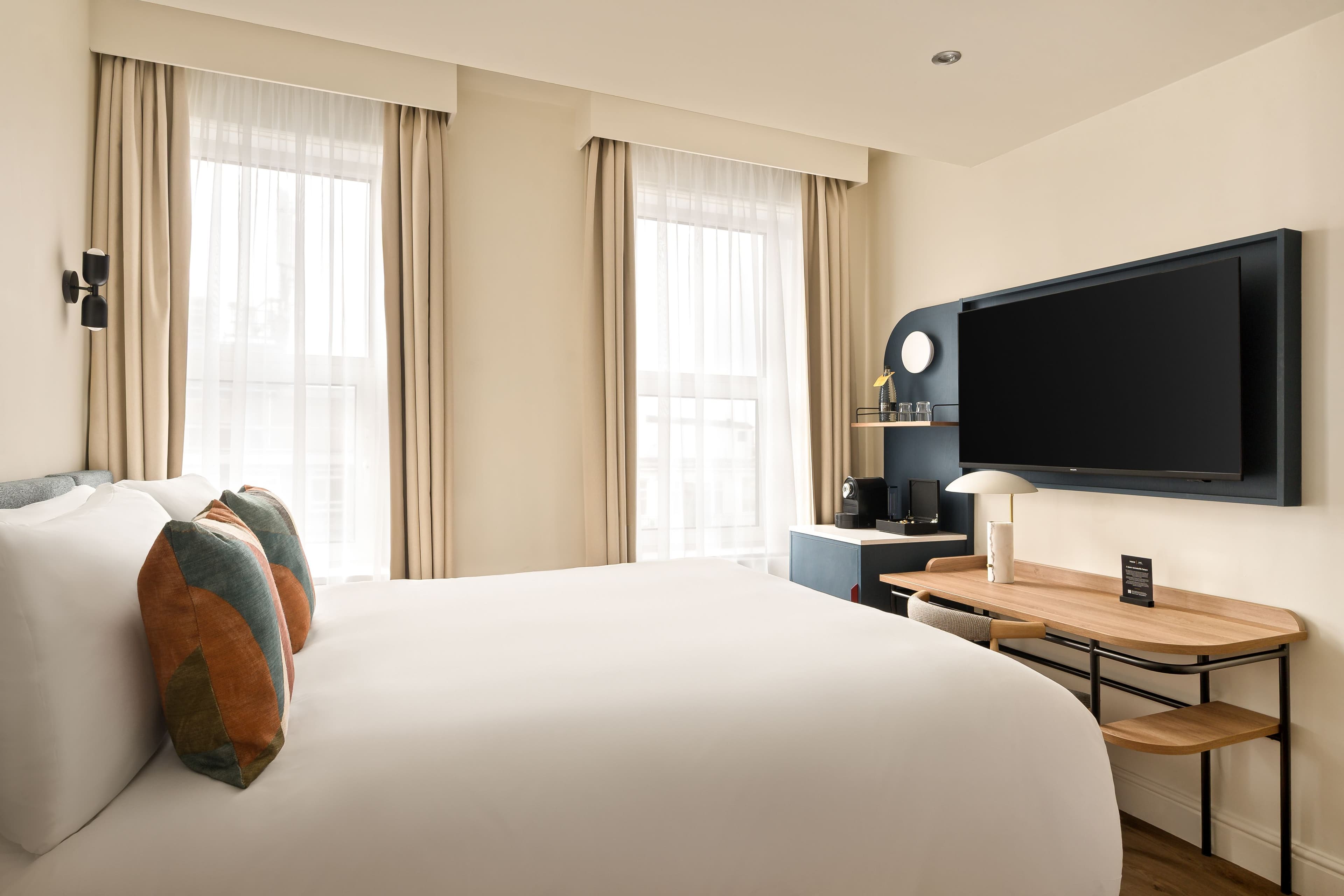 Independent (SPHC) London Bloomsbury Square Hotel - Image 2