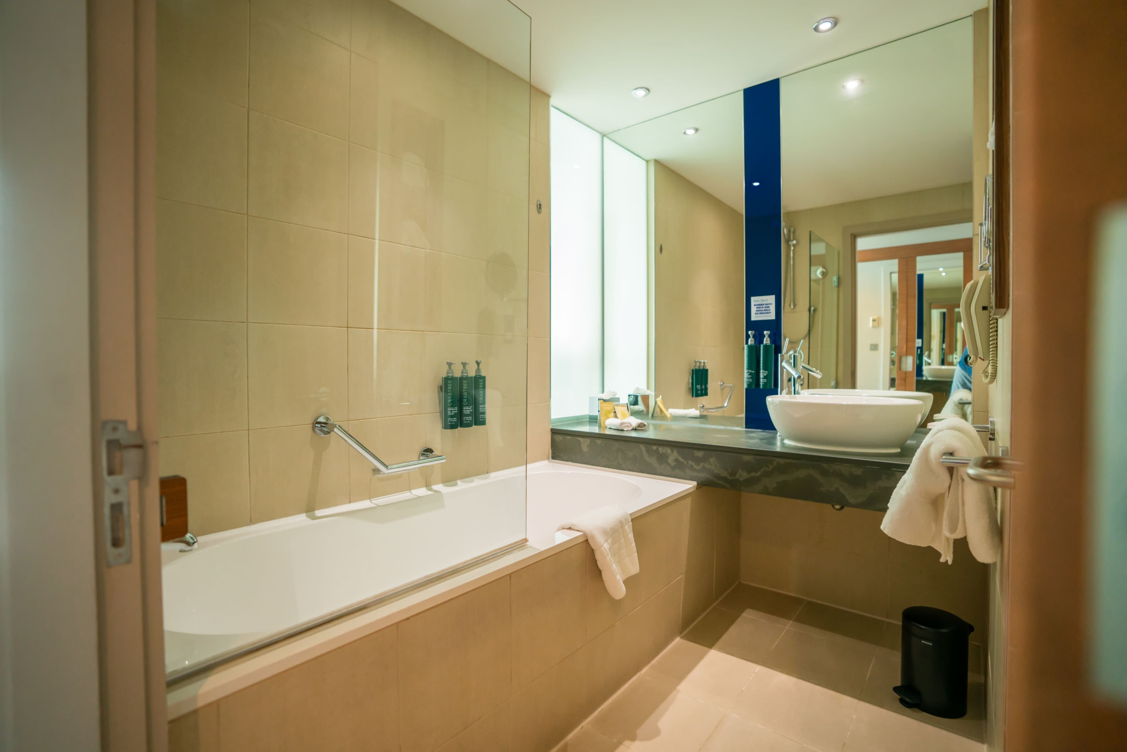 Independent (SPHC) The Manchester Deansgate Hotel - Image 5