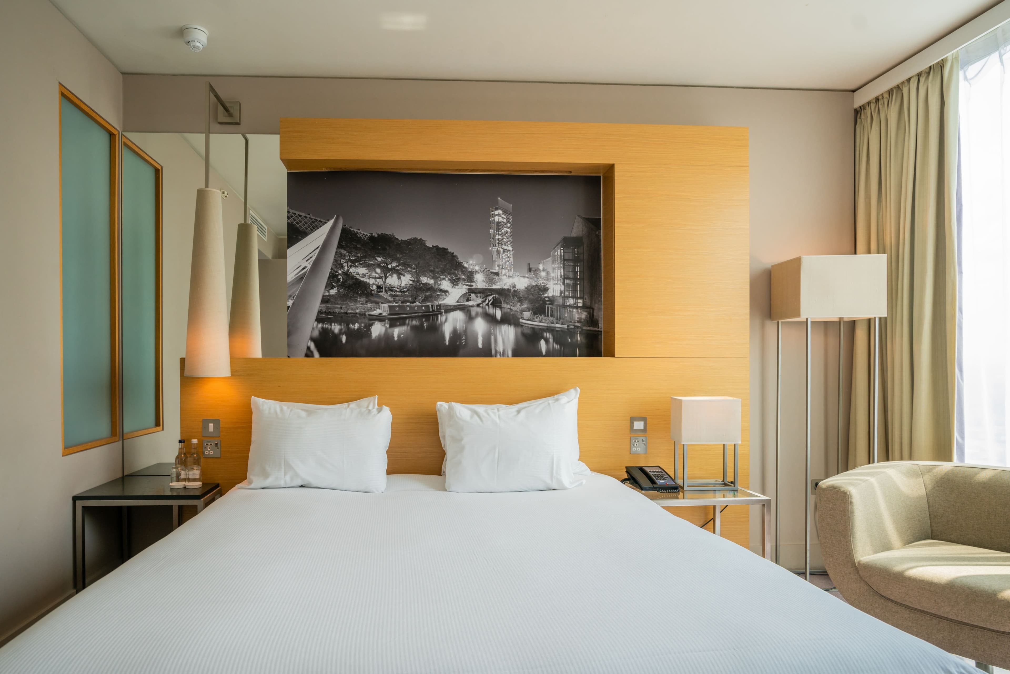 Independent (SPHC) The Manchester Deansgate Hotel - Image 3