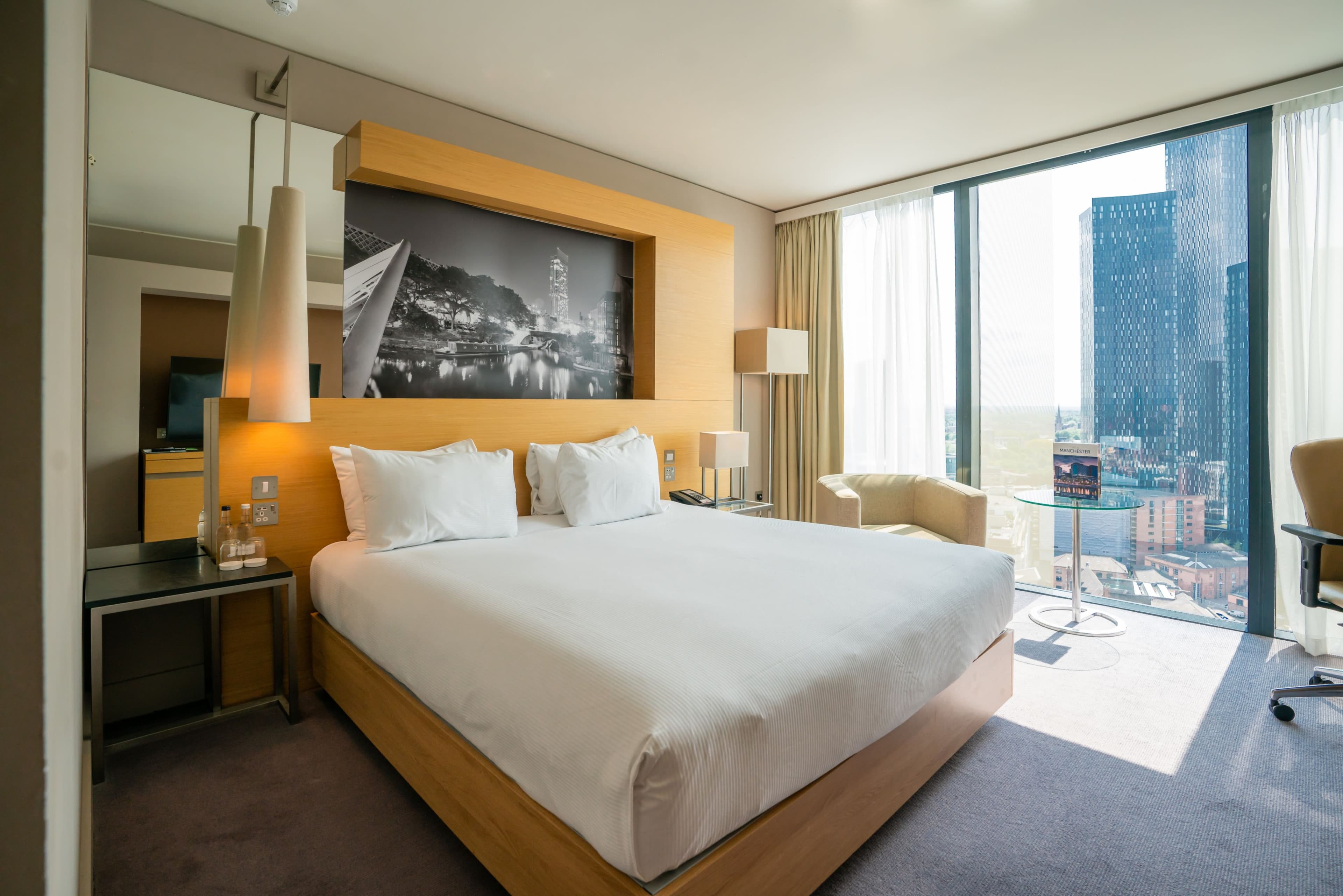 Independent (SPHC) The Manchester Deansgate Hotel — 13