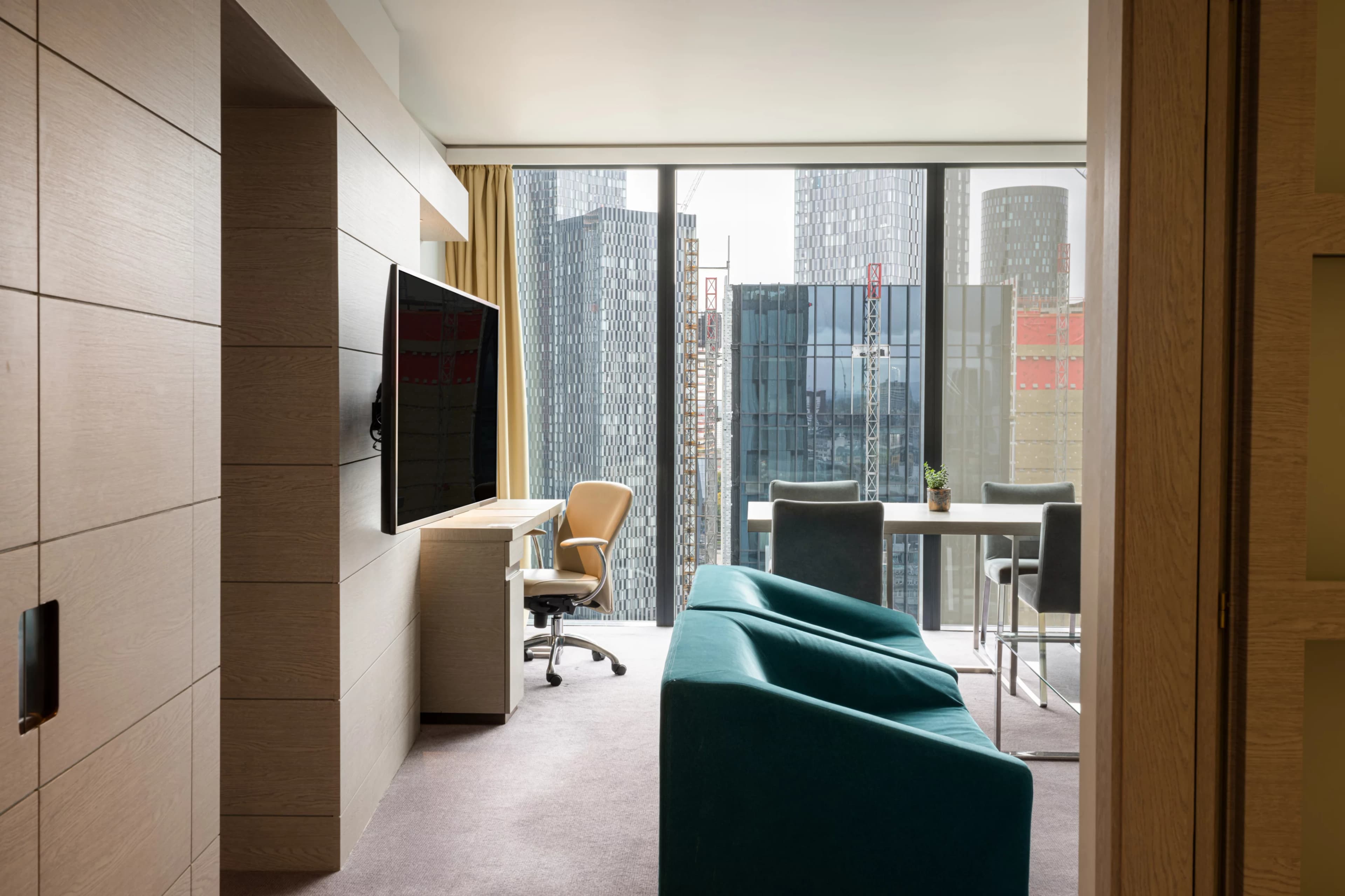 Independent (SPHC) The Manchester Deansgate Hotel — 10