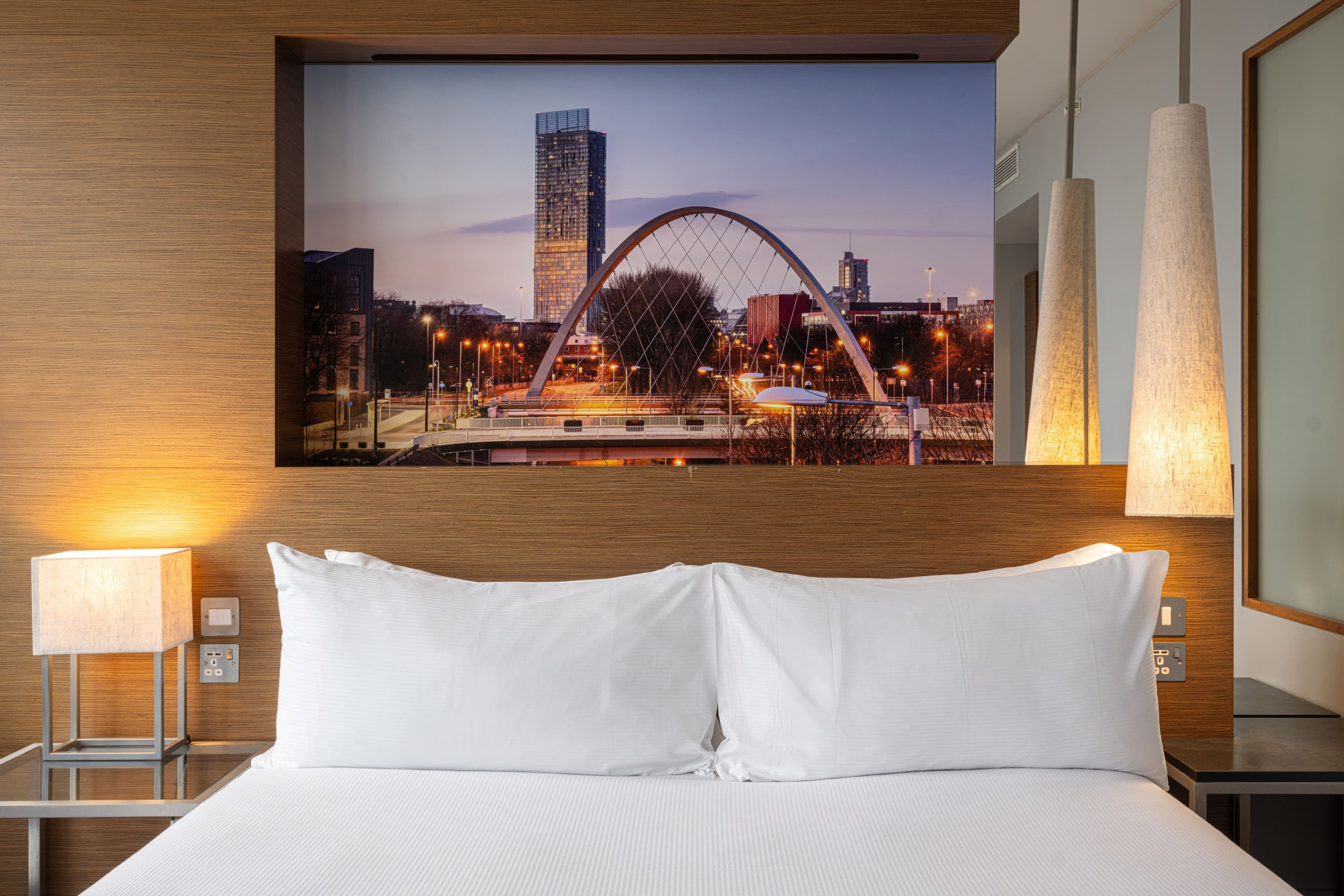 Independent (SPHC) The Manchester Deansgate Hotel — 10
