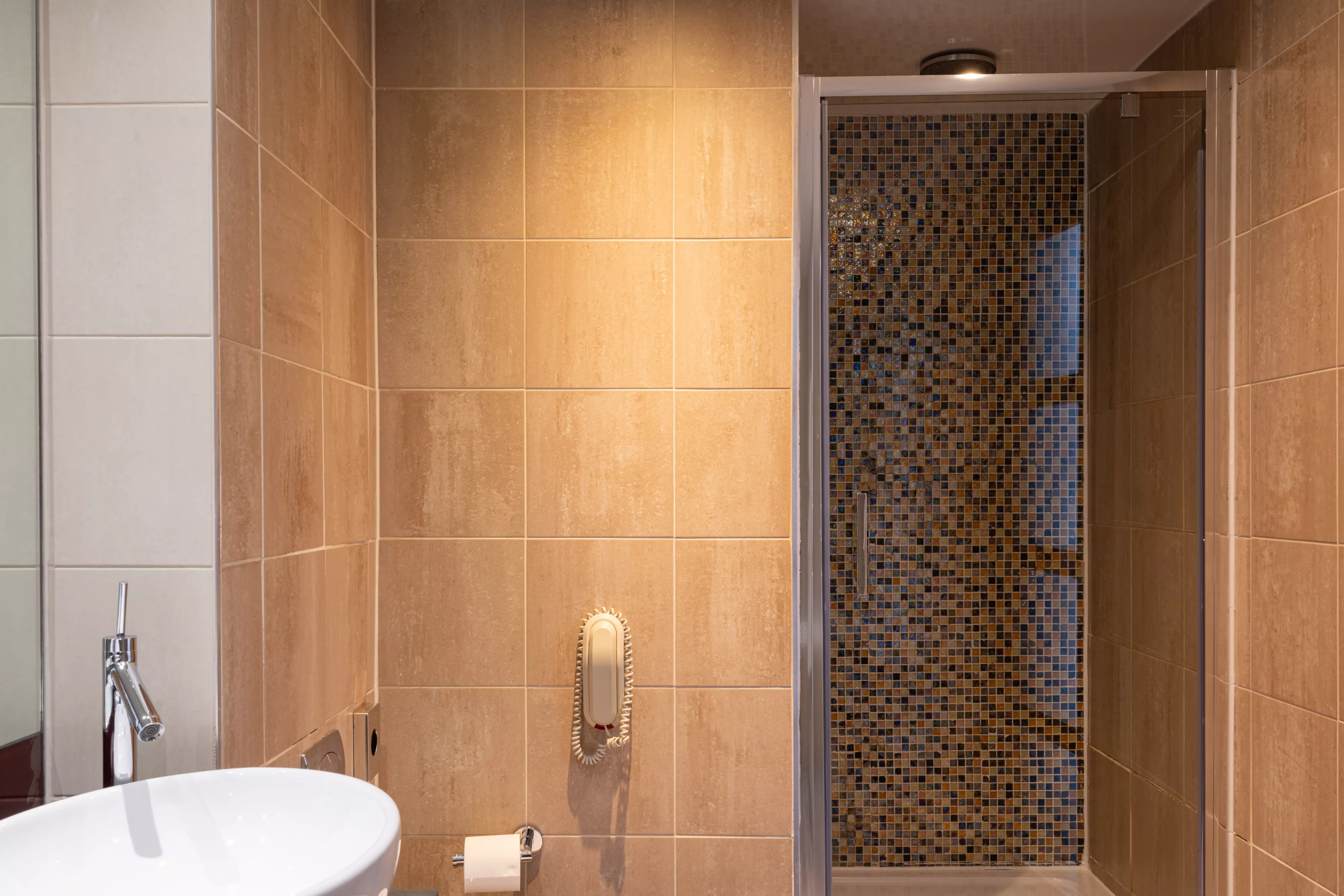 Independent (SPHC) The Manchester Deansgate Hotel — 21