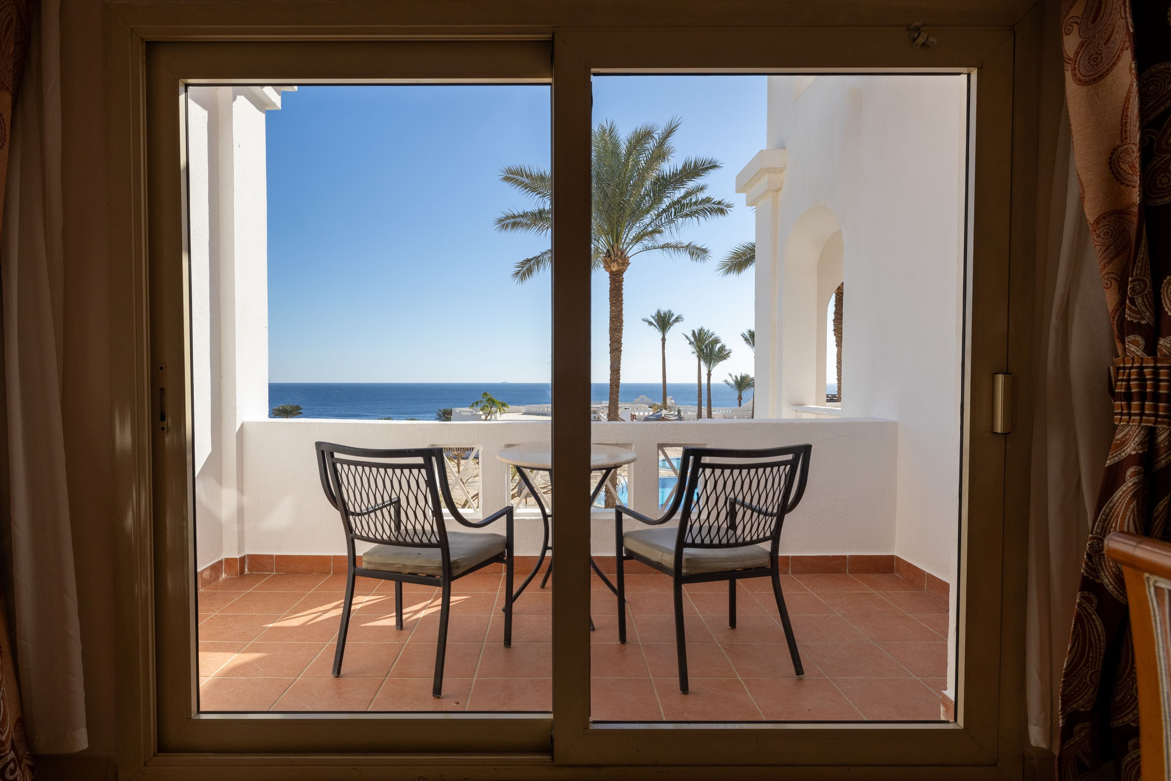 Independent (SPHC) Continental Plaza Beach Resort — 16
