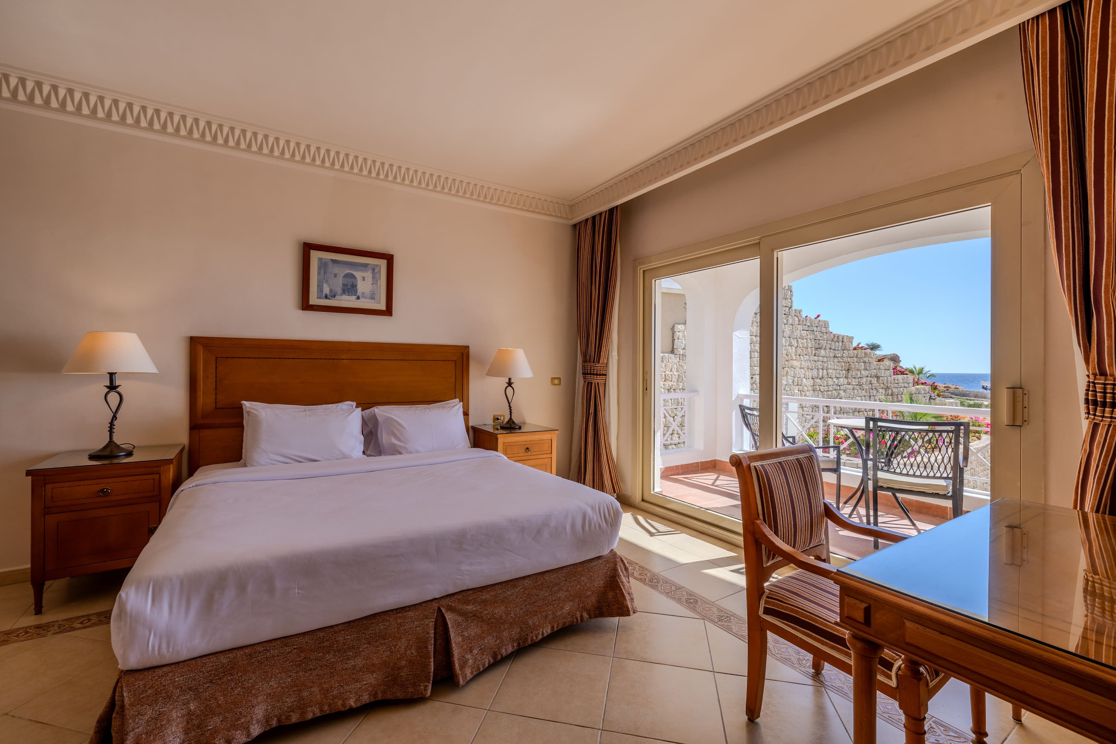 Independent (SPHC) Continental Plaza Beach Resort — 8