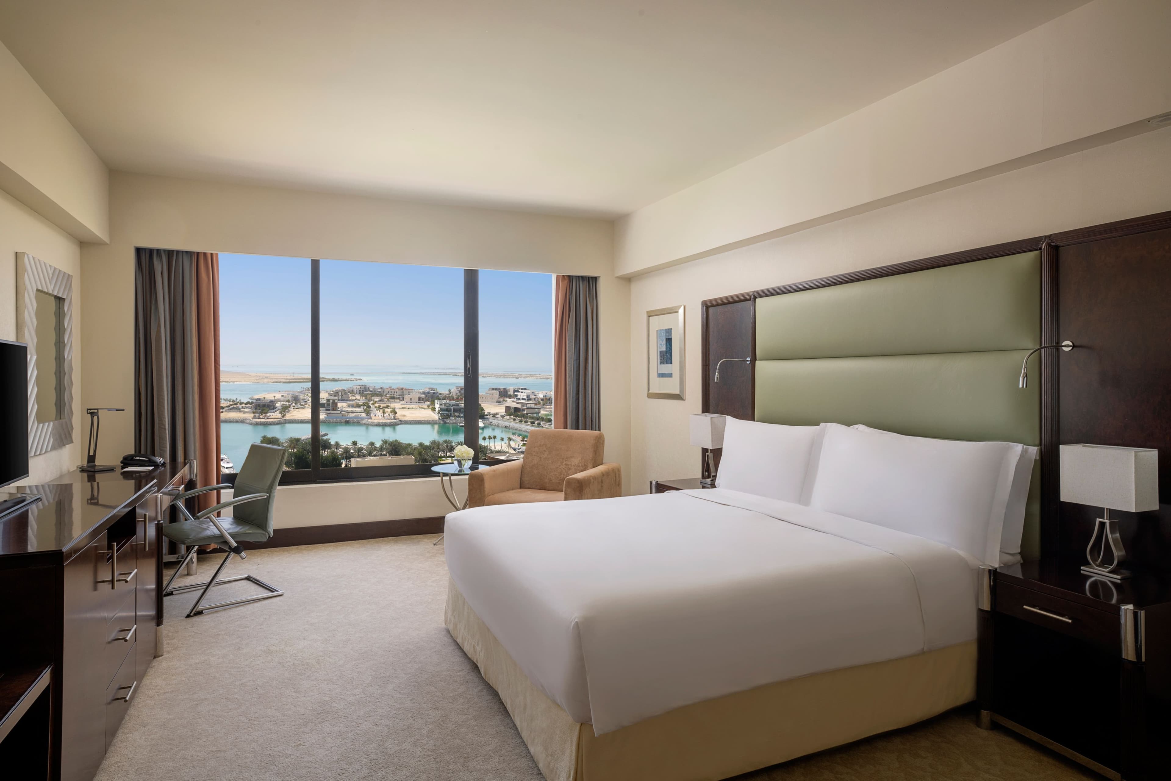 InterContinental Abu Dhabi — 8