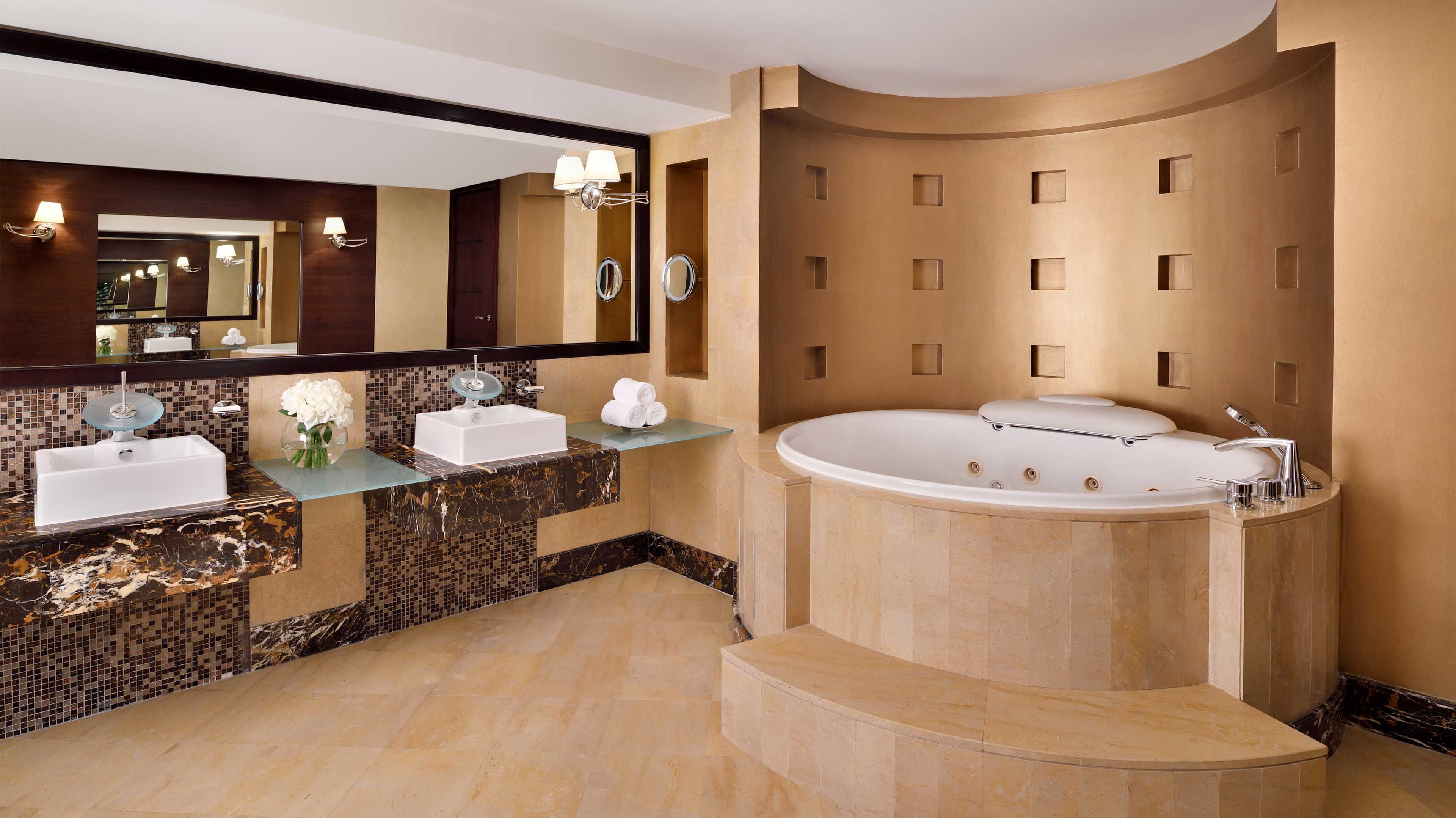 InterContinental Abu Dhabi — 60