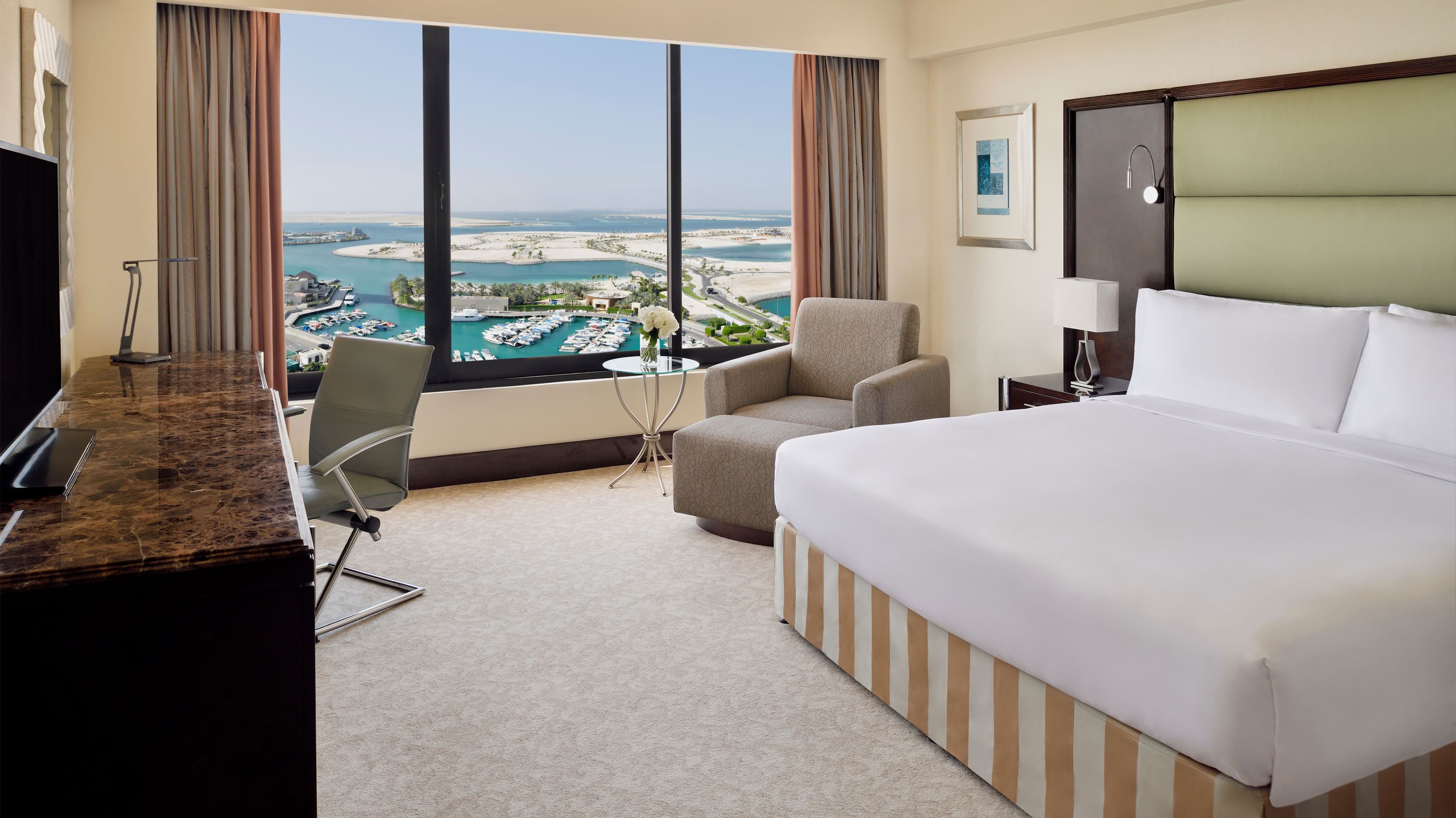 InterContinental Abu Dhabi — 20