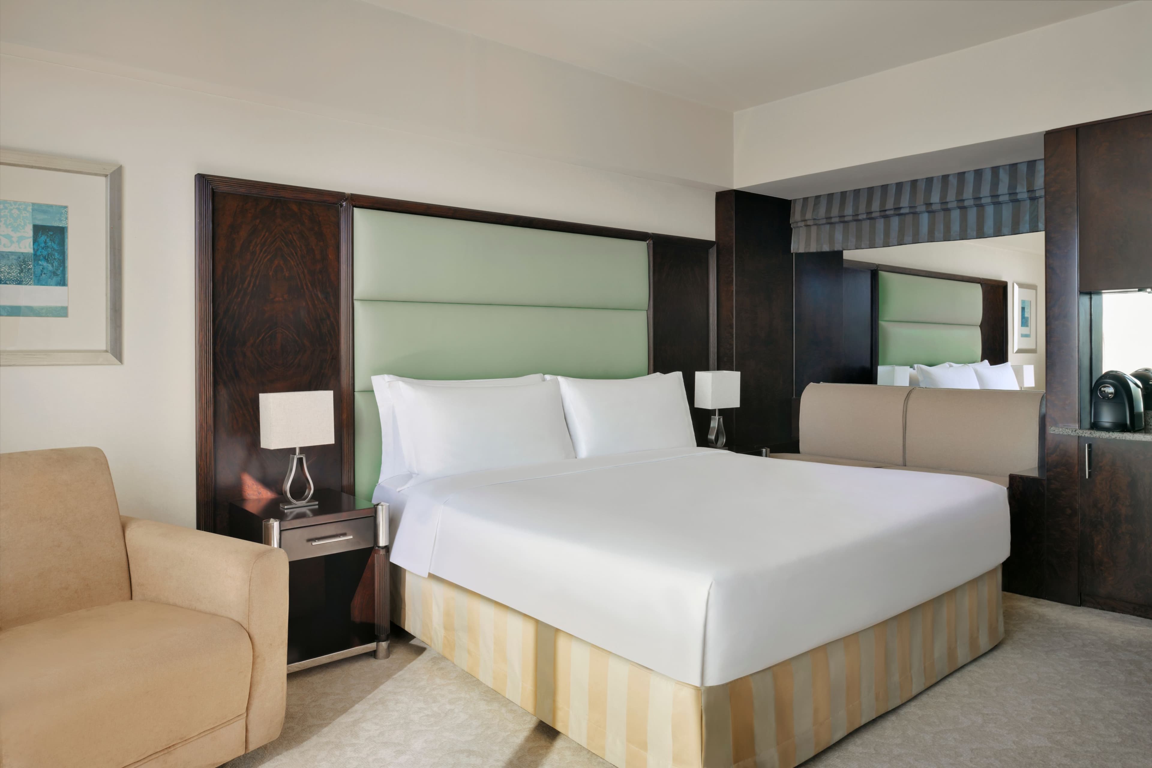 InterContinental Abu Dhabi — 20