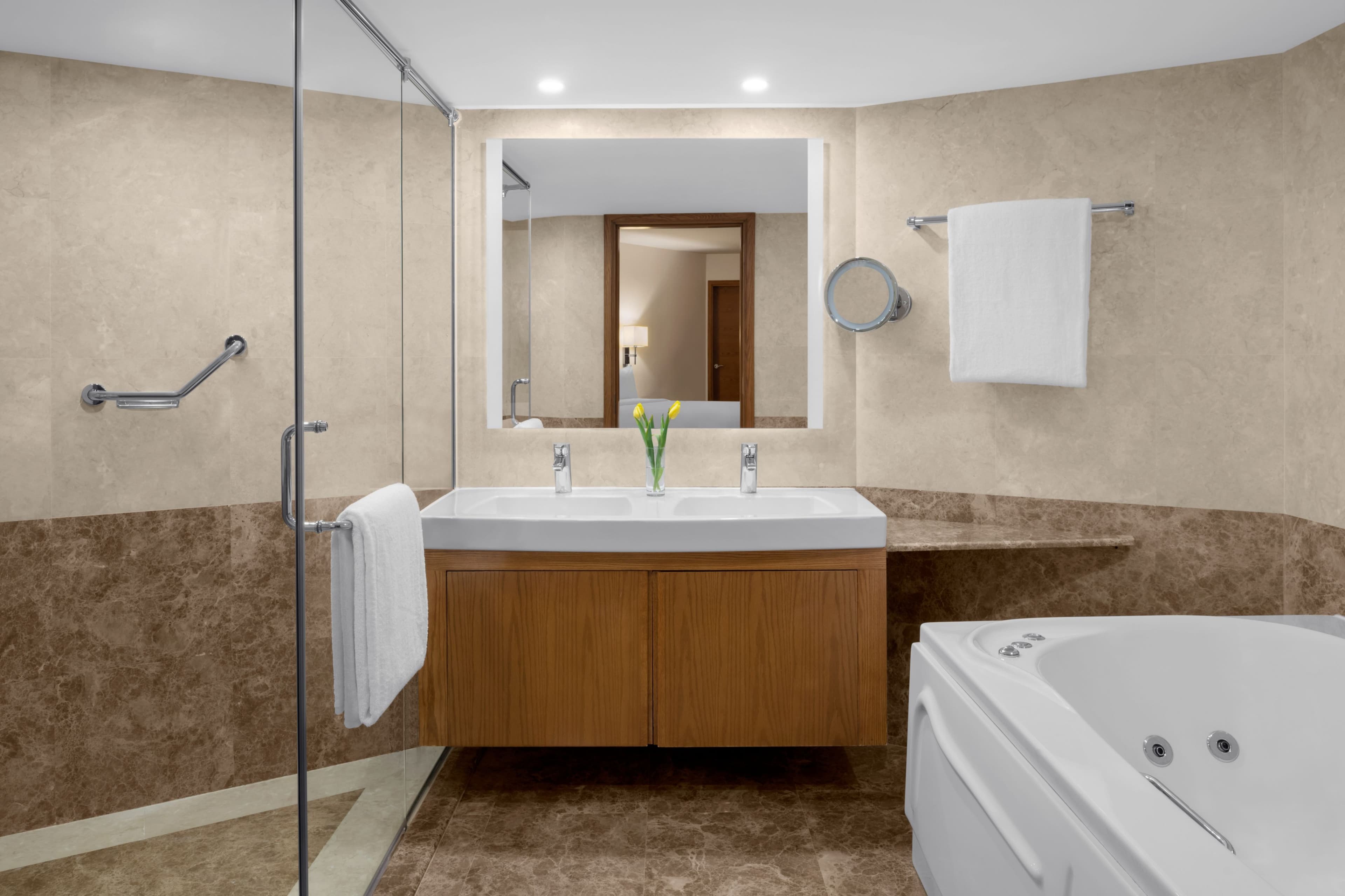 InterContinental Al Jubail — 12