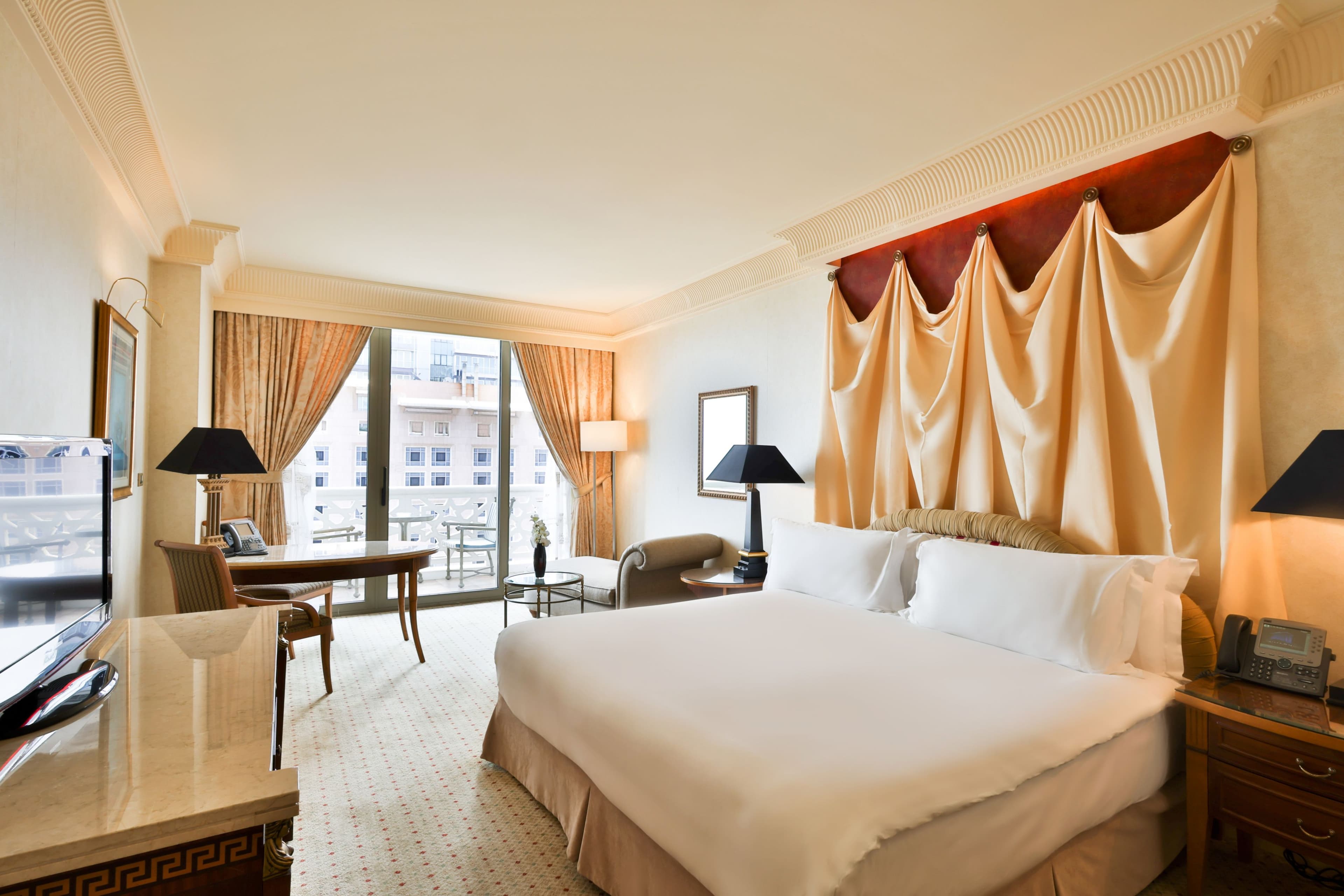 InterContinental Phoenicia Beirut — 11