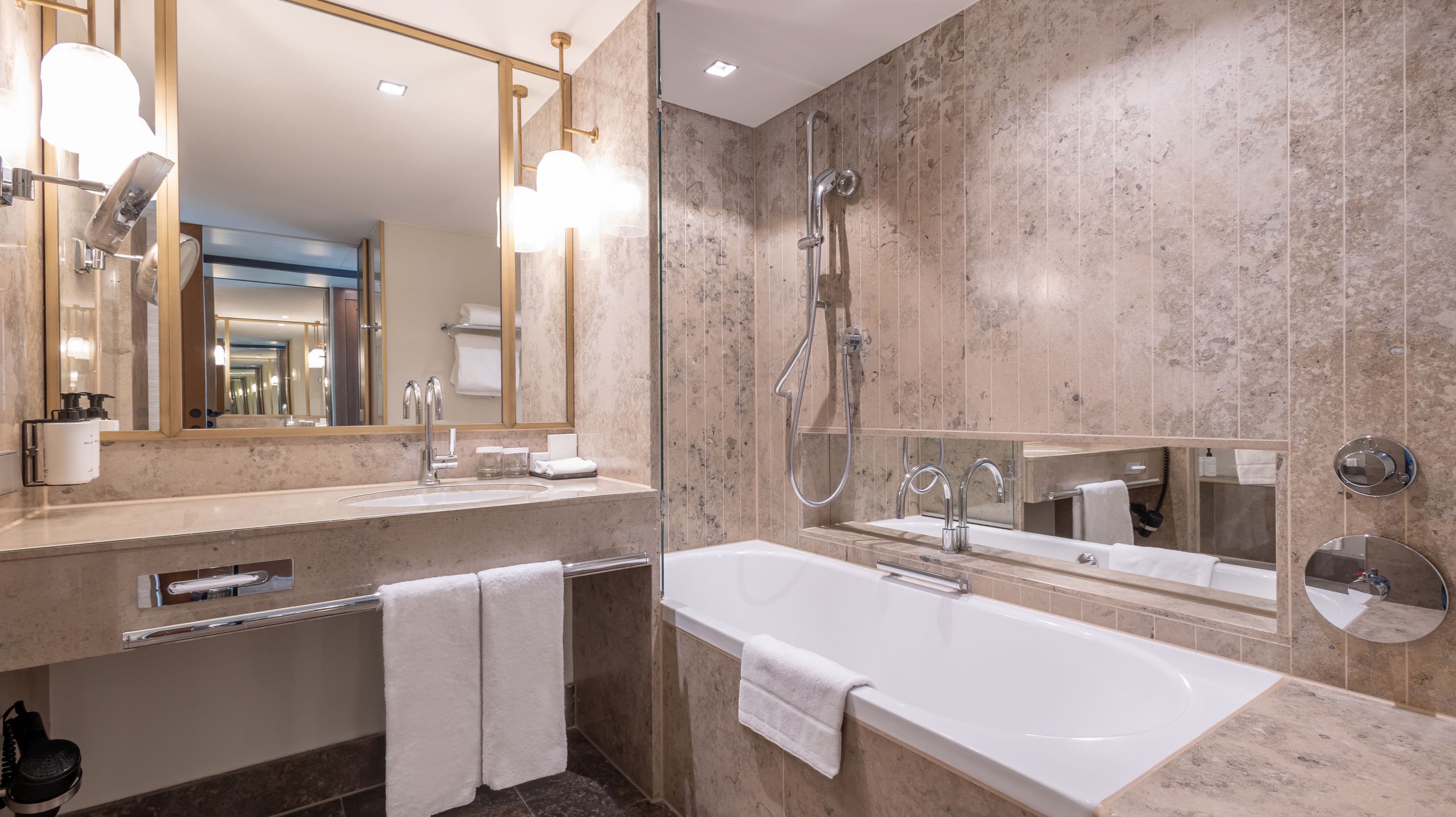 InterContinental Berlin — 14