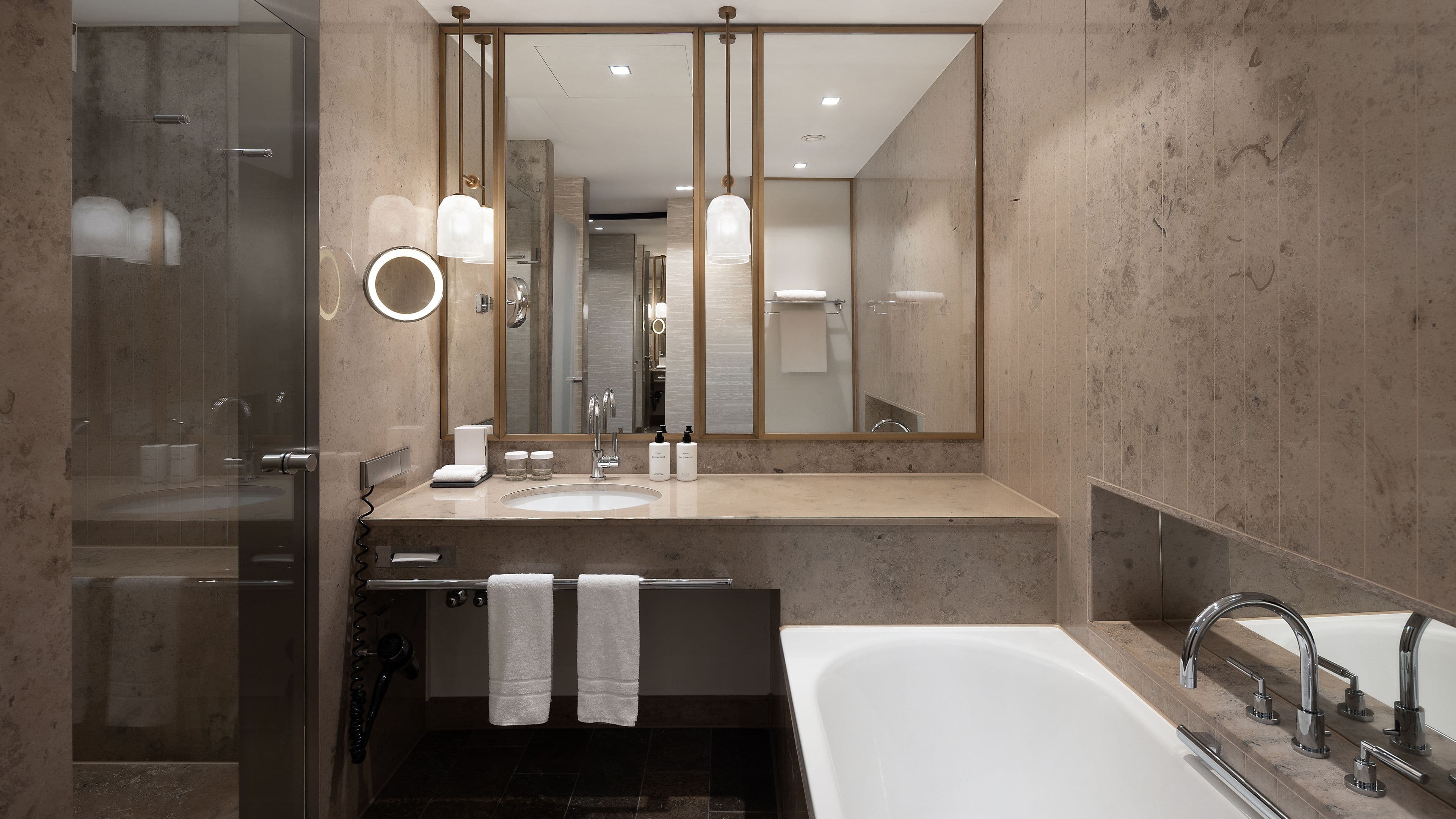 InterContinental Berlin — 16